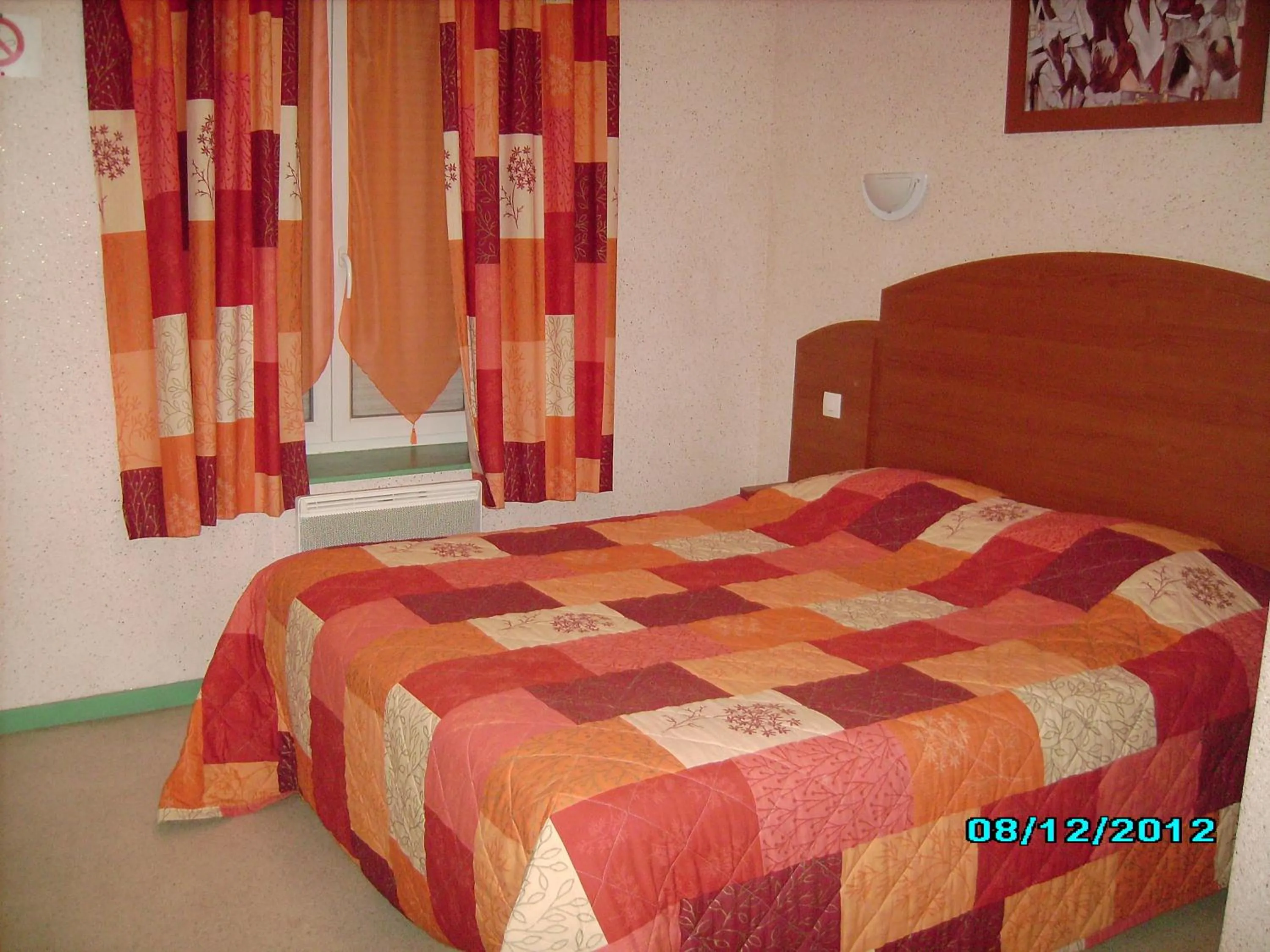 Bed in Terroir et Tradition A La Ducasse