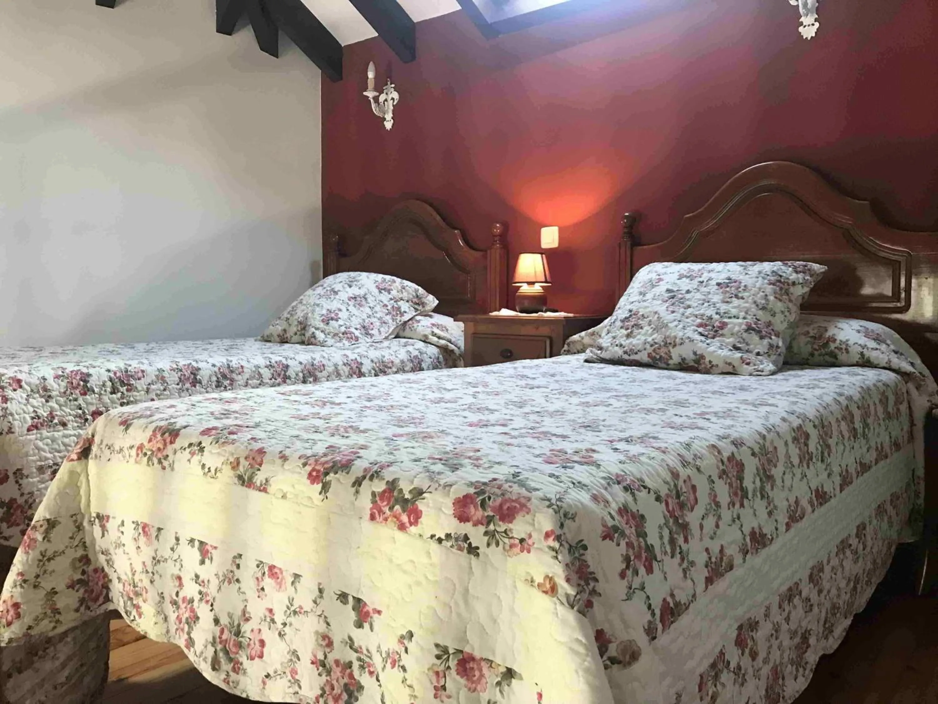 Photo of the whole room, Bed in La Posada de Abanillas