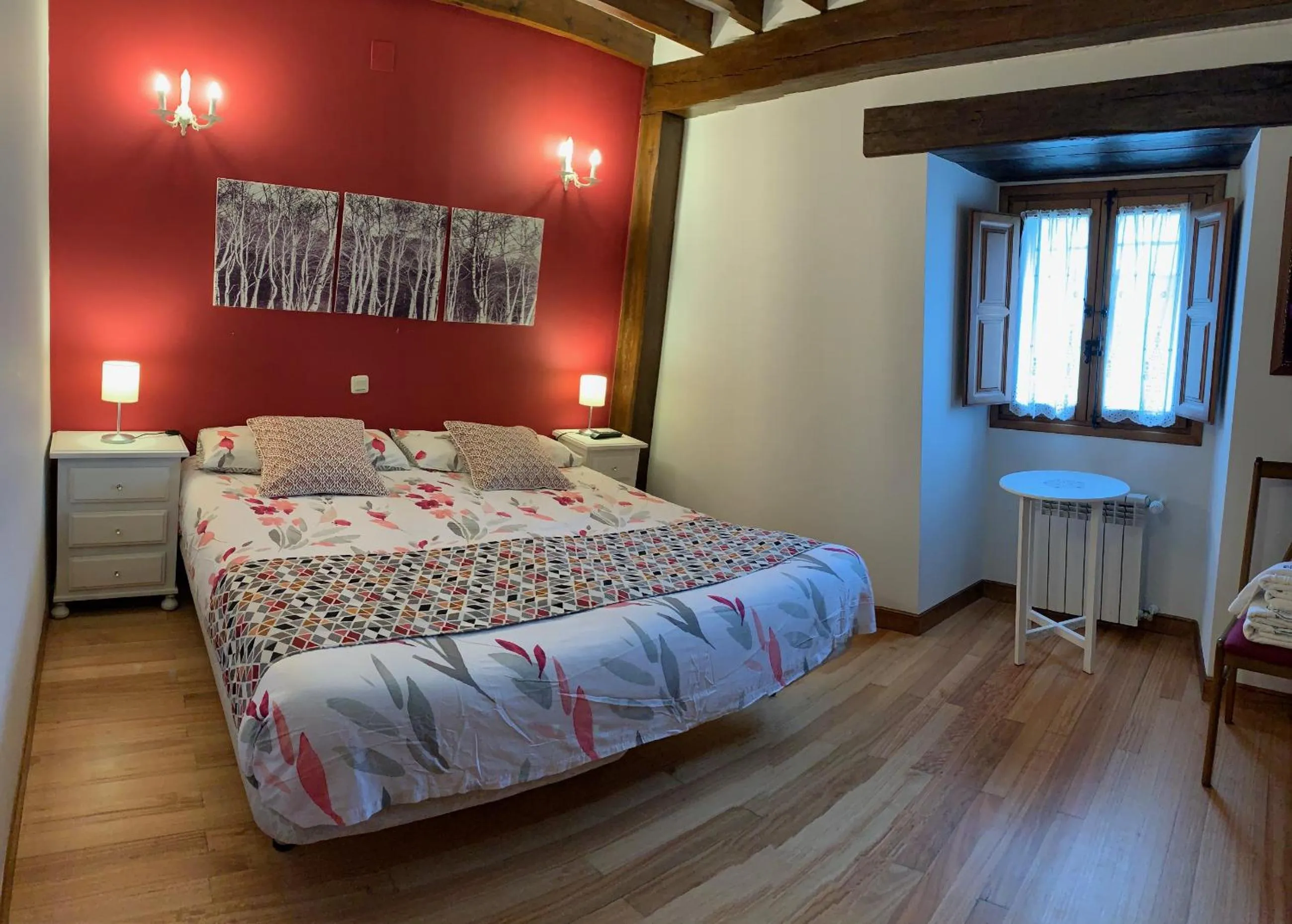 Photo of the whole room, Bed in La Posada de Abanillas