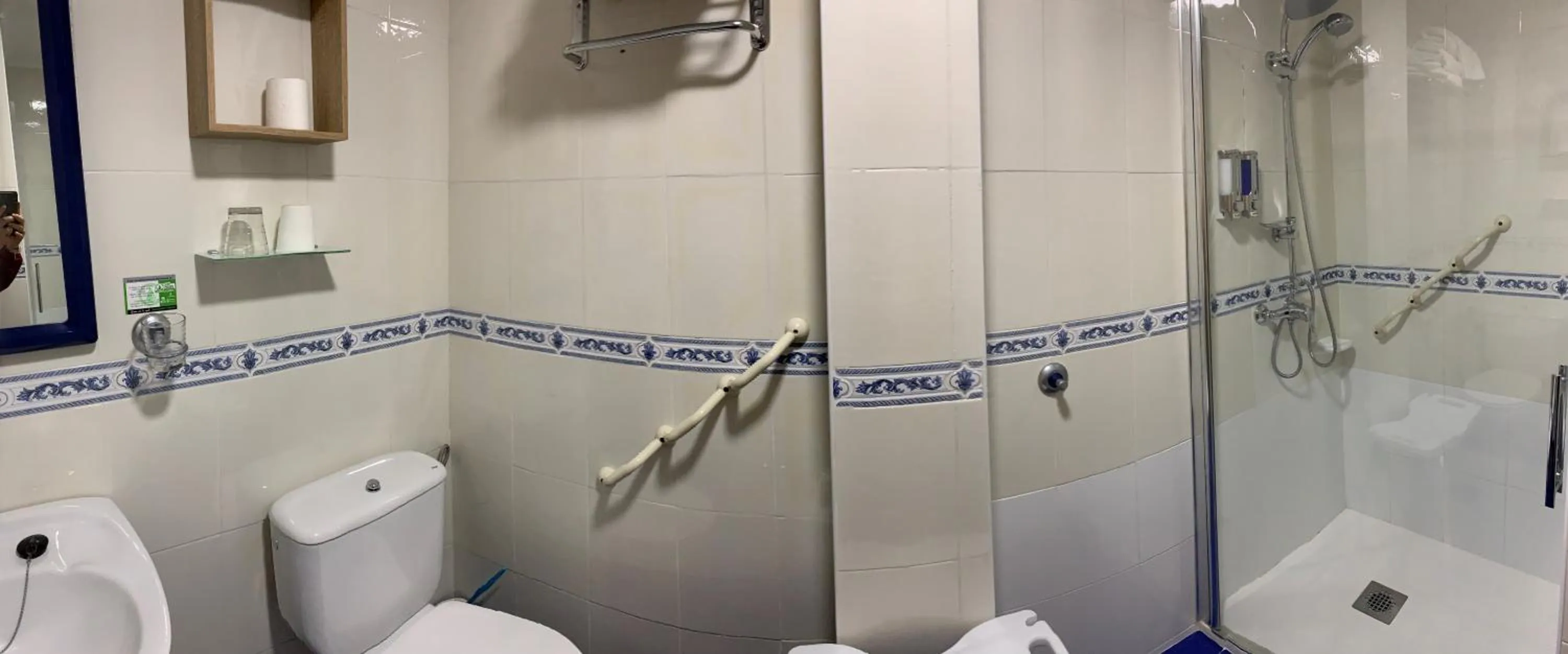 Bathroom in La Posada de Abanillas