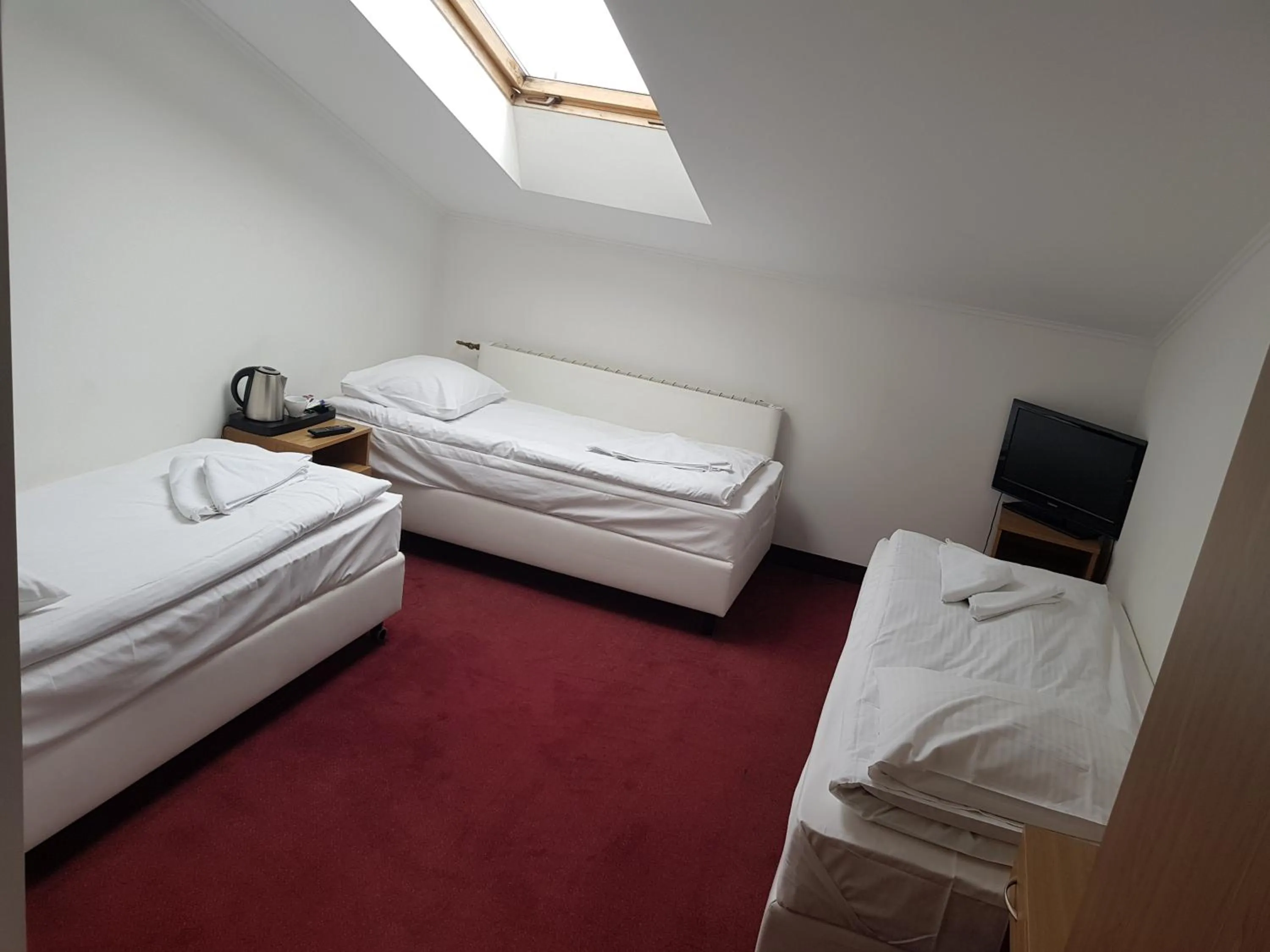 Photo of the whole room, Bed in Zajazd Pod Gwiazdami