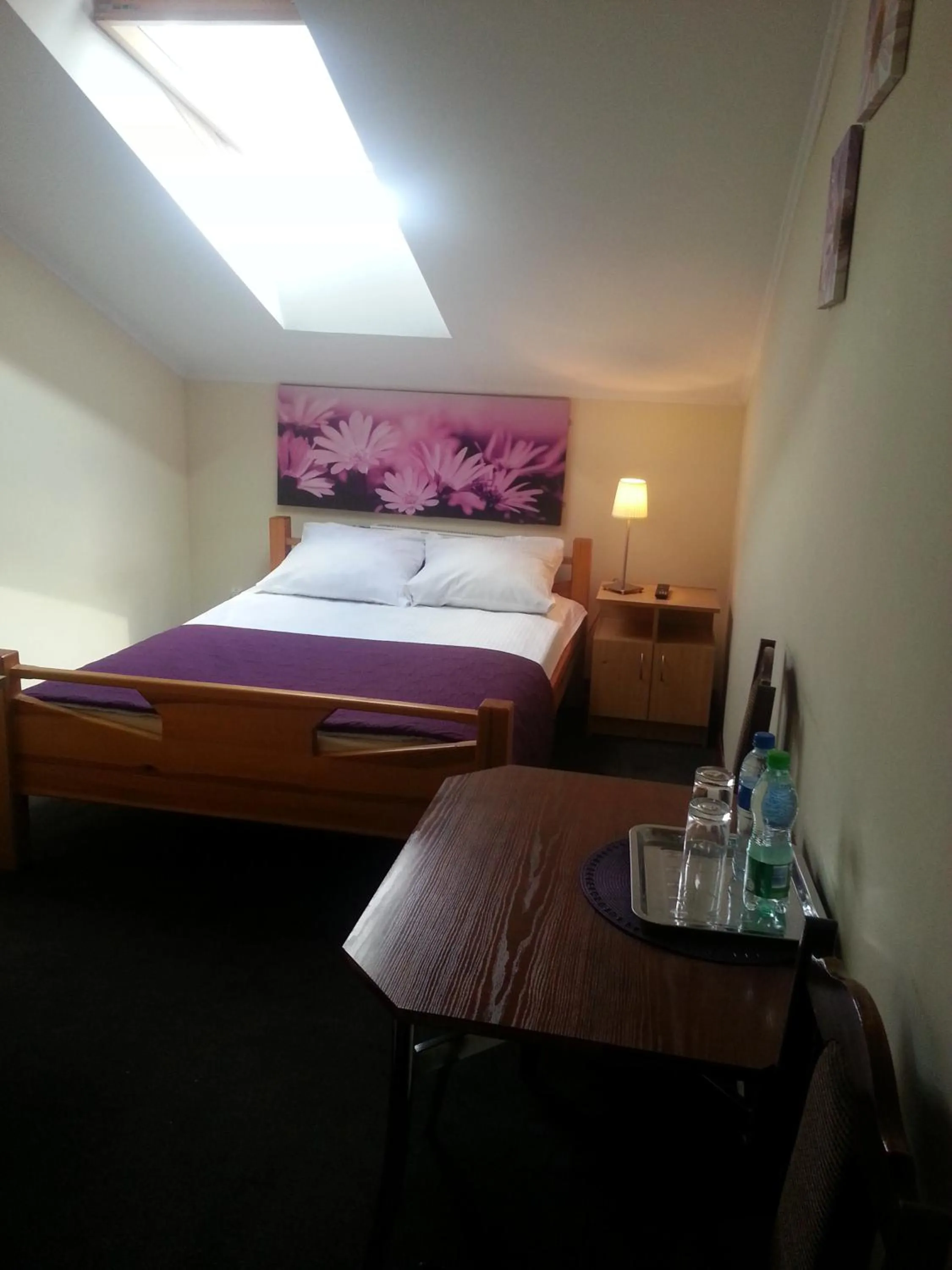 Photo of the whole room, Bed in Zajazd Pod Gwiazdami