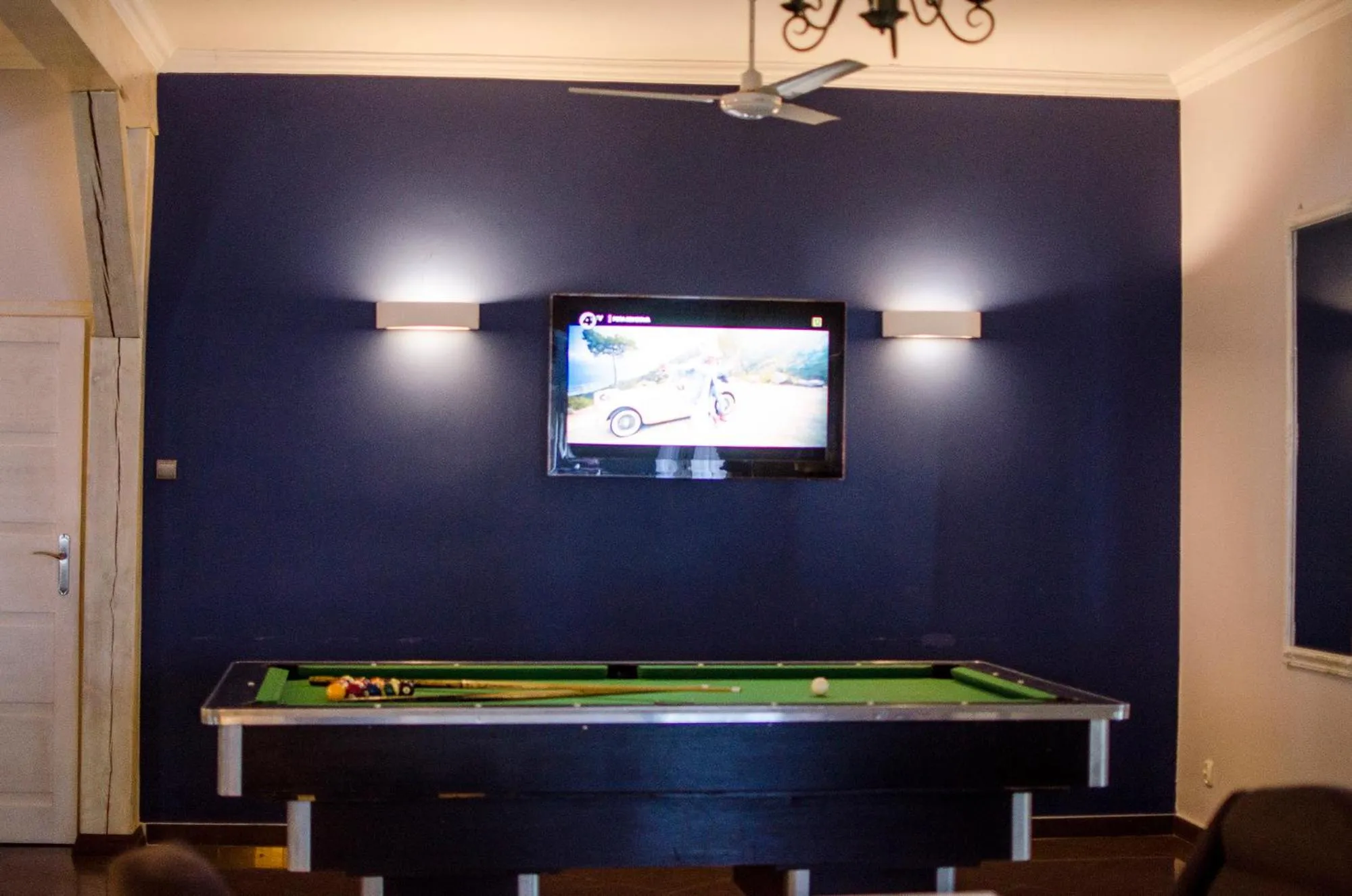 Communal lounge/ TV room in Zajazd Pod Gwiazdami