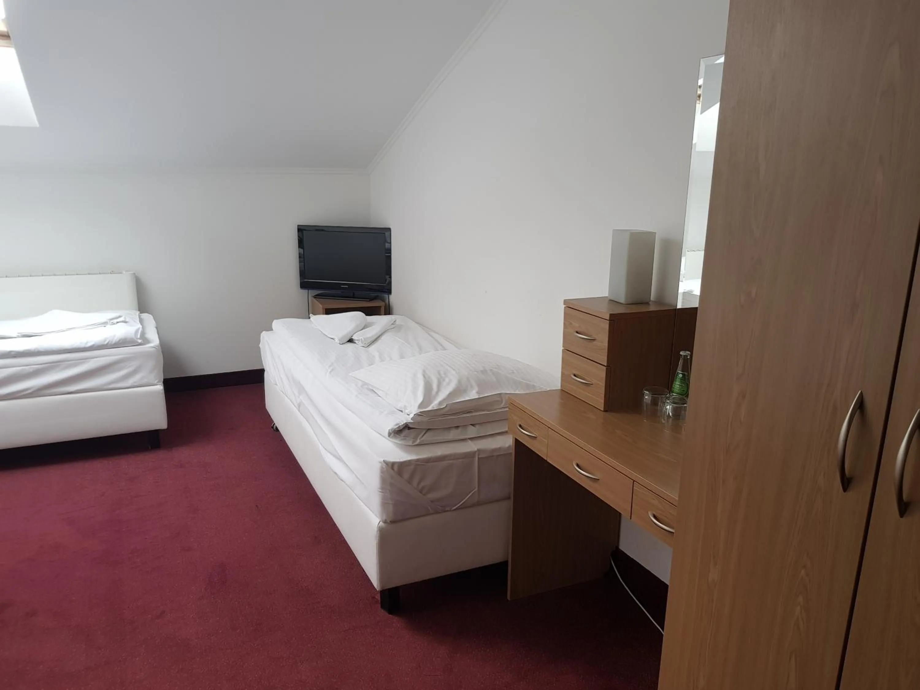 Photo of the whole room, Bed in Zajazd Pod Gwiazdami