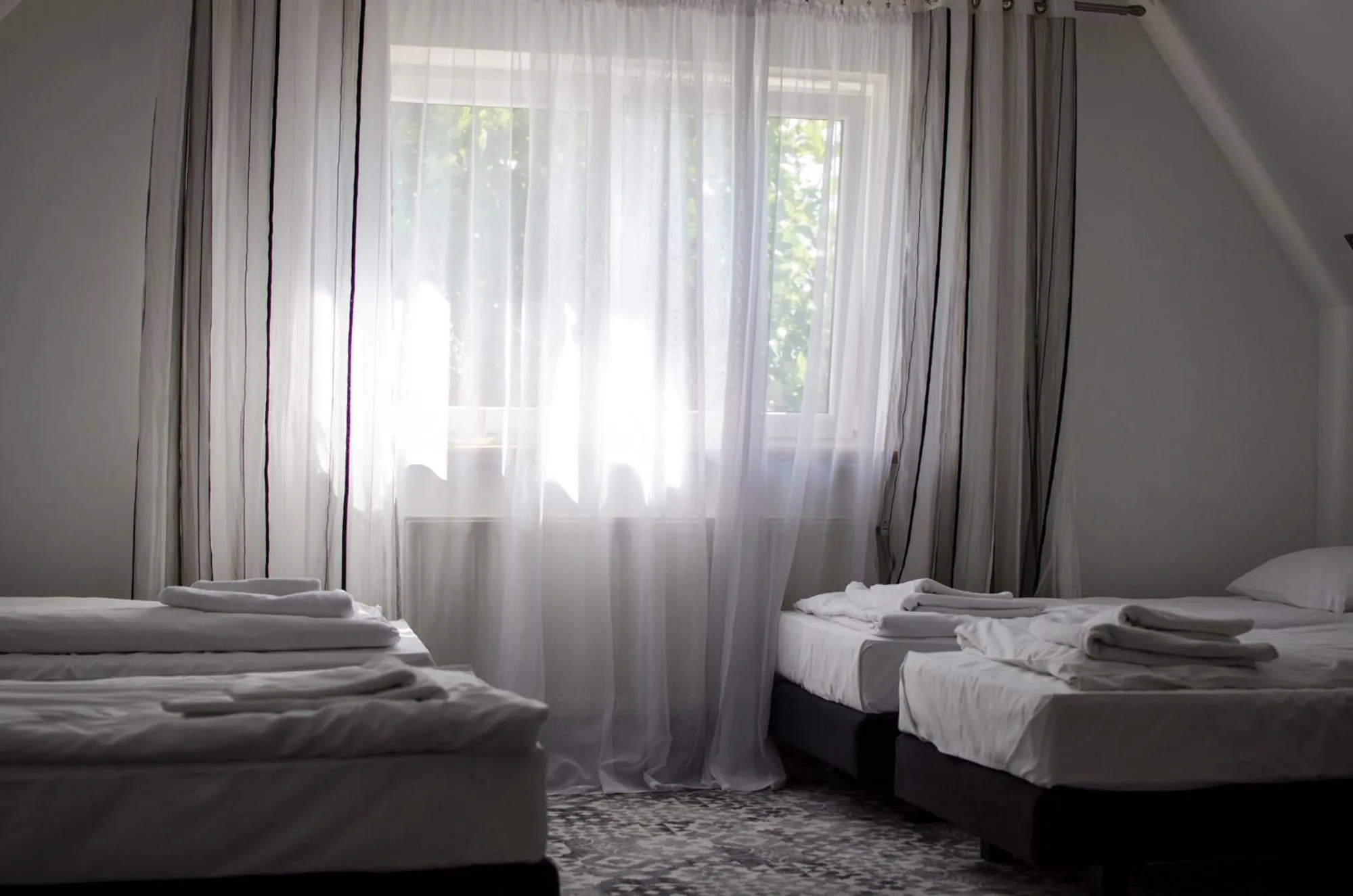 Photo of the whole room, Bed in Zajazd Pod Gwiazdami