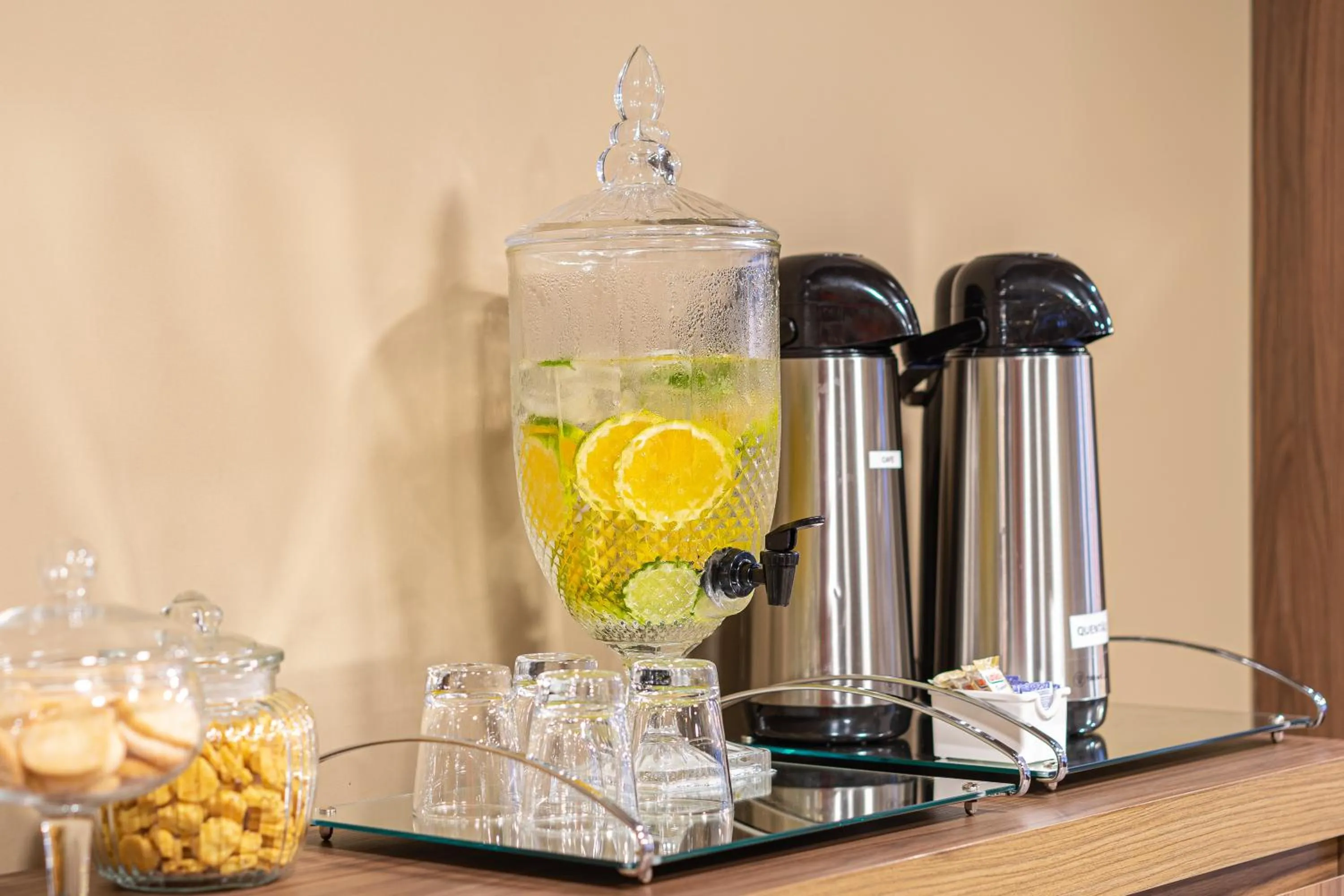 Coffee/tea facilities in Hotel Fioreze Primo - 800m da Rua Coberta