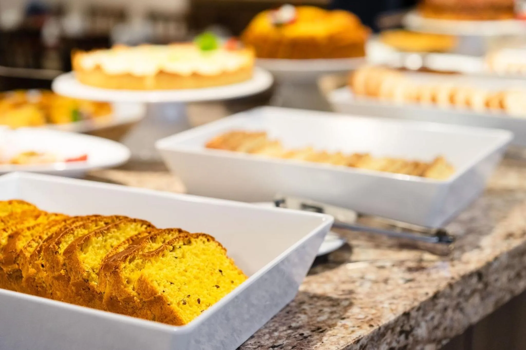 Buffet breakfast in Hotel Fioreze Primo - 800m da Rua Coberta