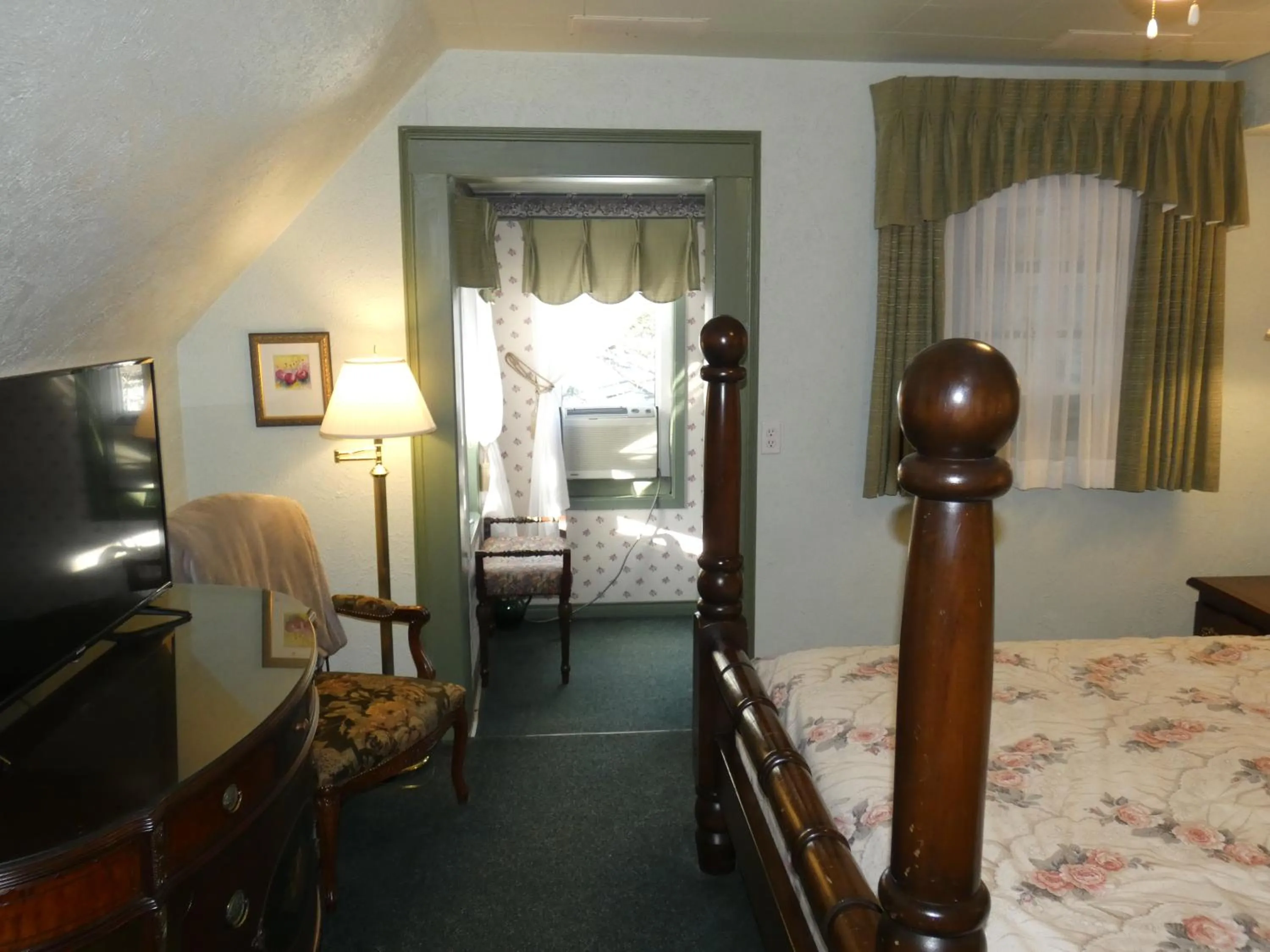 Bed in LaCasa enShediac