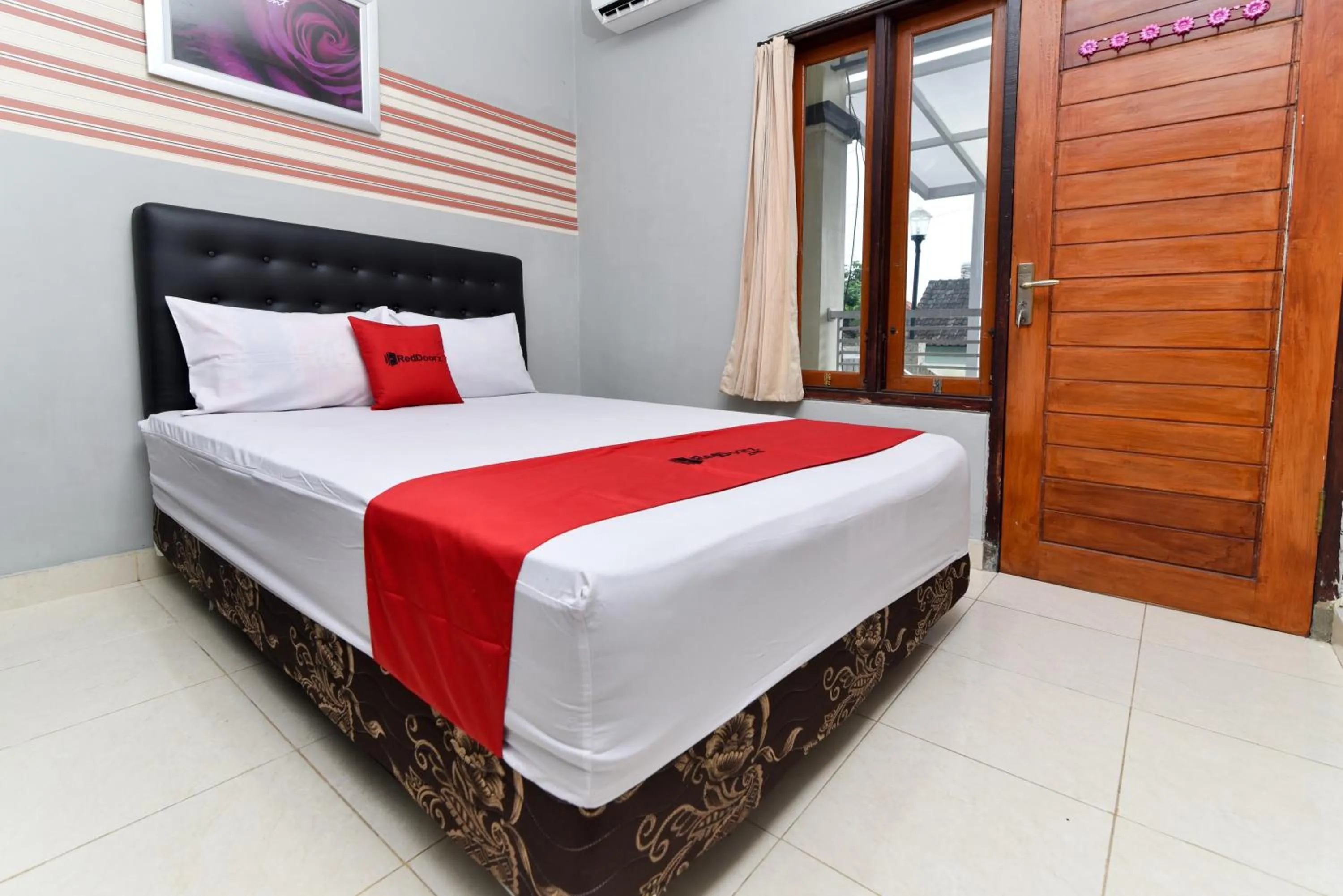 Bedroom in RedDoorz near Teuku Umar Barat Denpasar