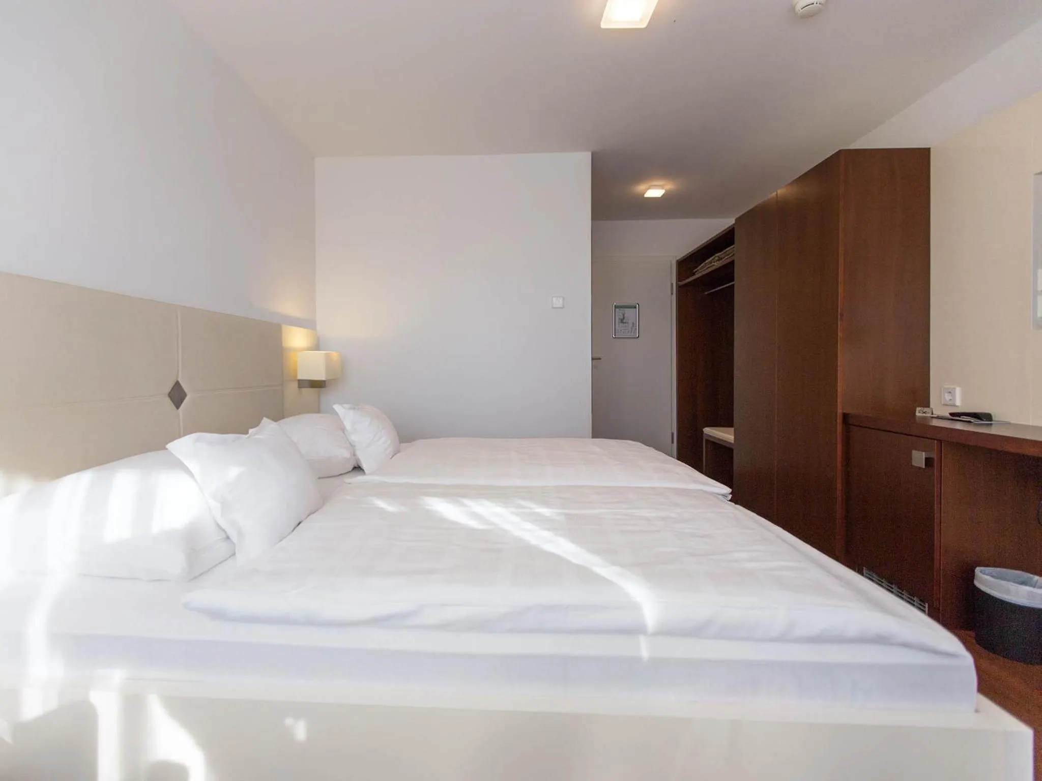 Photo of the whole room, Bed in Hotel Seepark Garni