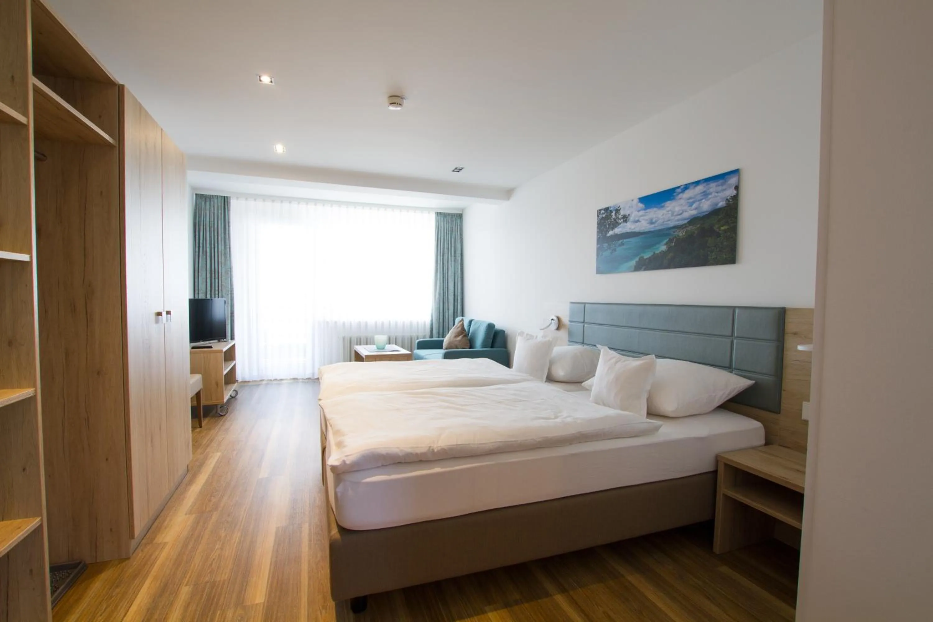 Photo of the whole room, Bed in Hotel Seepark Garni