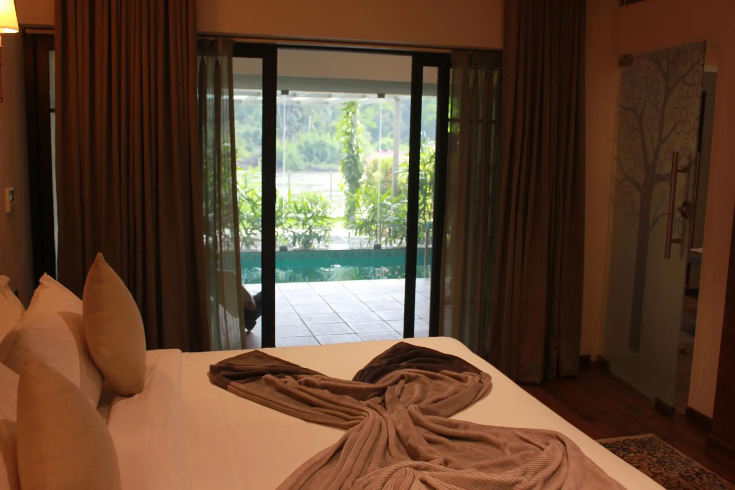 Suite with Private Pool in Niraamaya Retreats Samroha Athirappilly Suite with Private Pool in Niraamaya Retreats Samroha Athirappilly