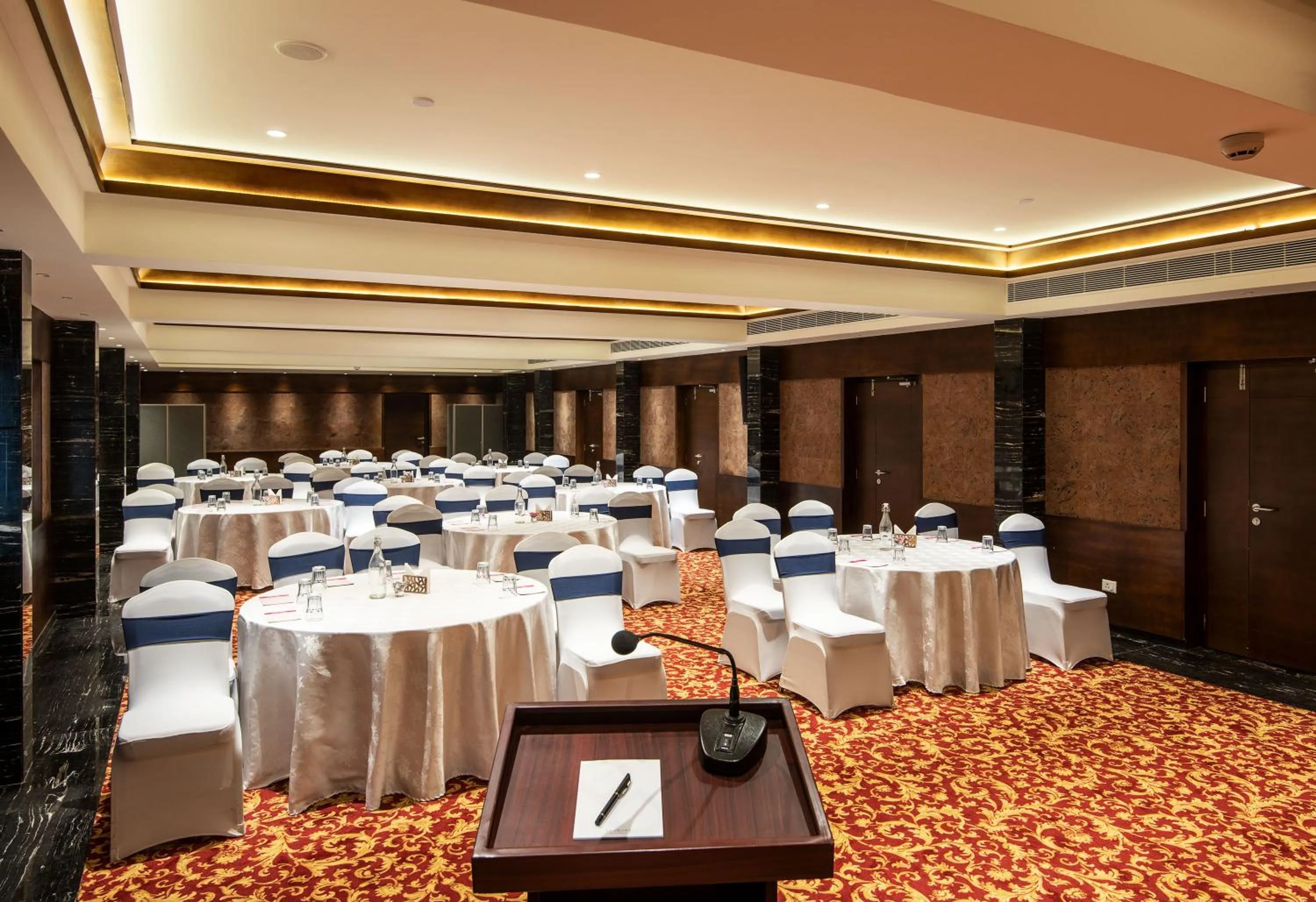 Meeting/conference room in Niraamaya Retreats Samroha Athirappilly