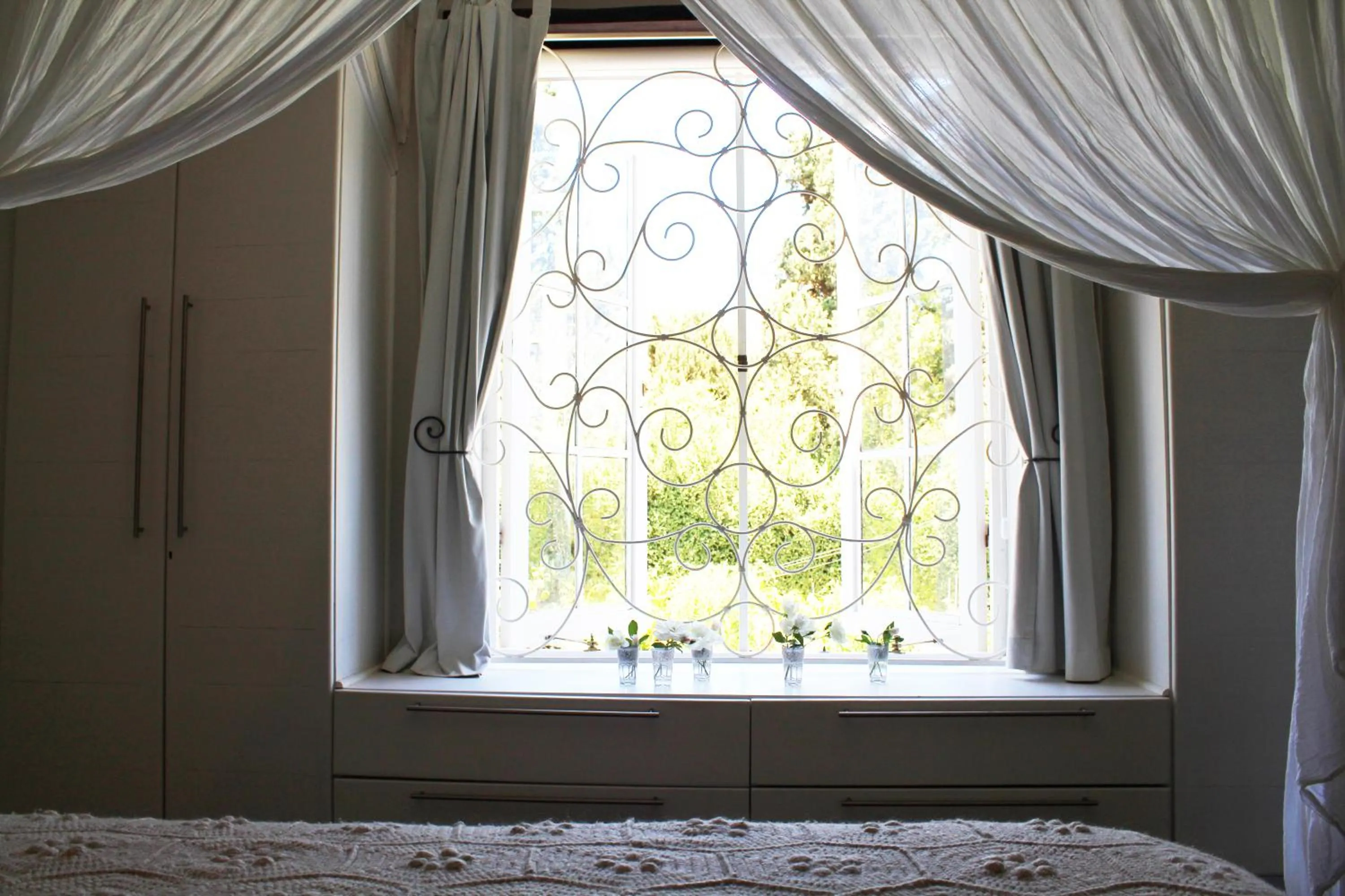 Bed in Arumvale Country Retreat