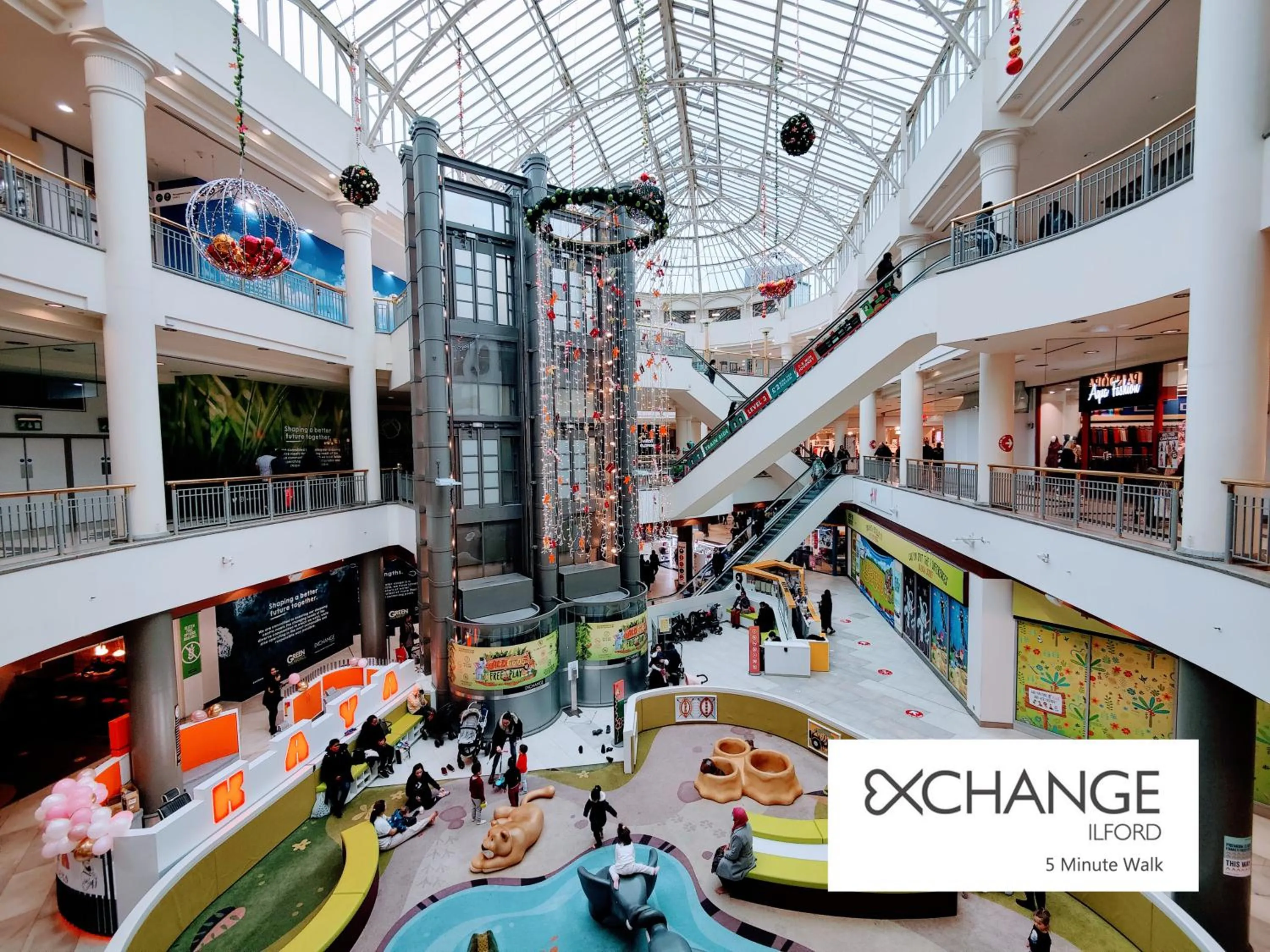 Nearby landmark in Wellesley Hotel