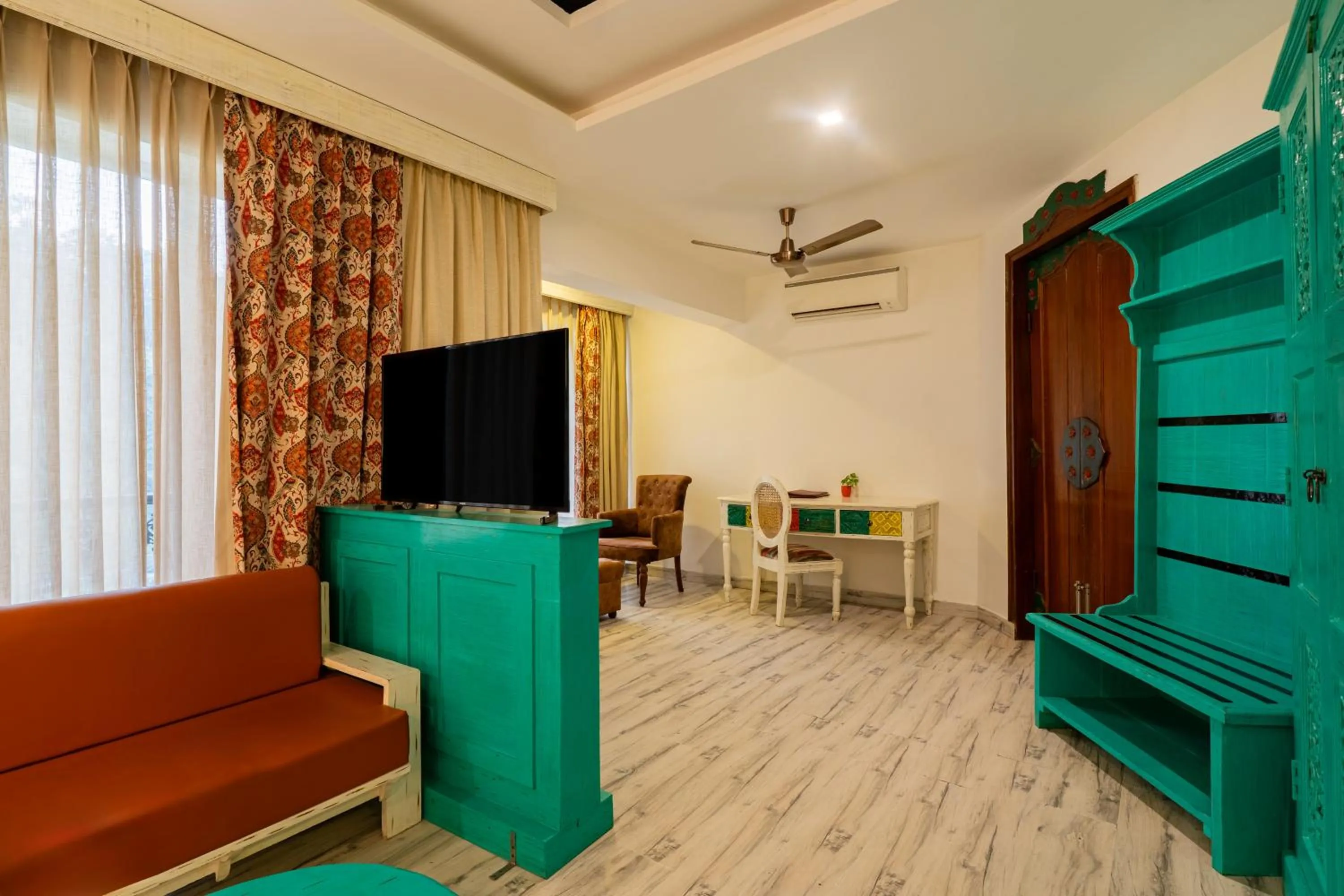 Bedroom in Summit By The Ganges Beach Resort & Spa
