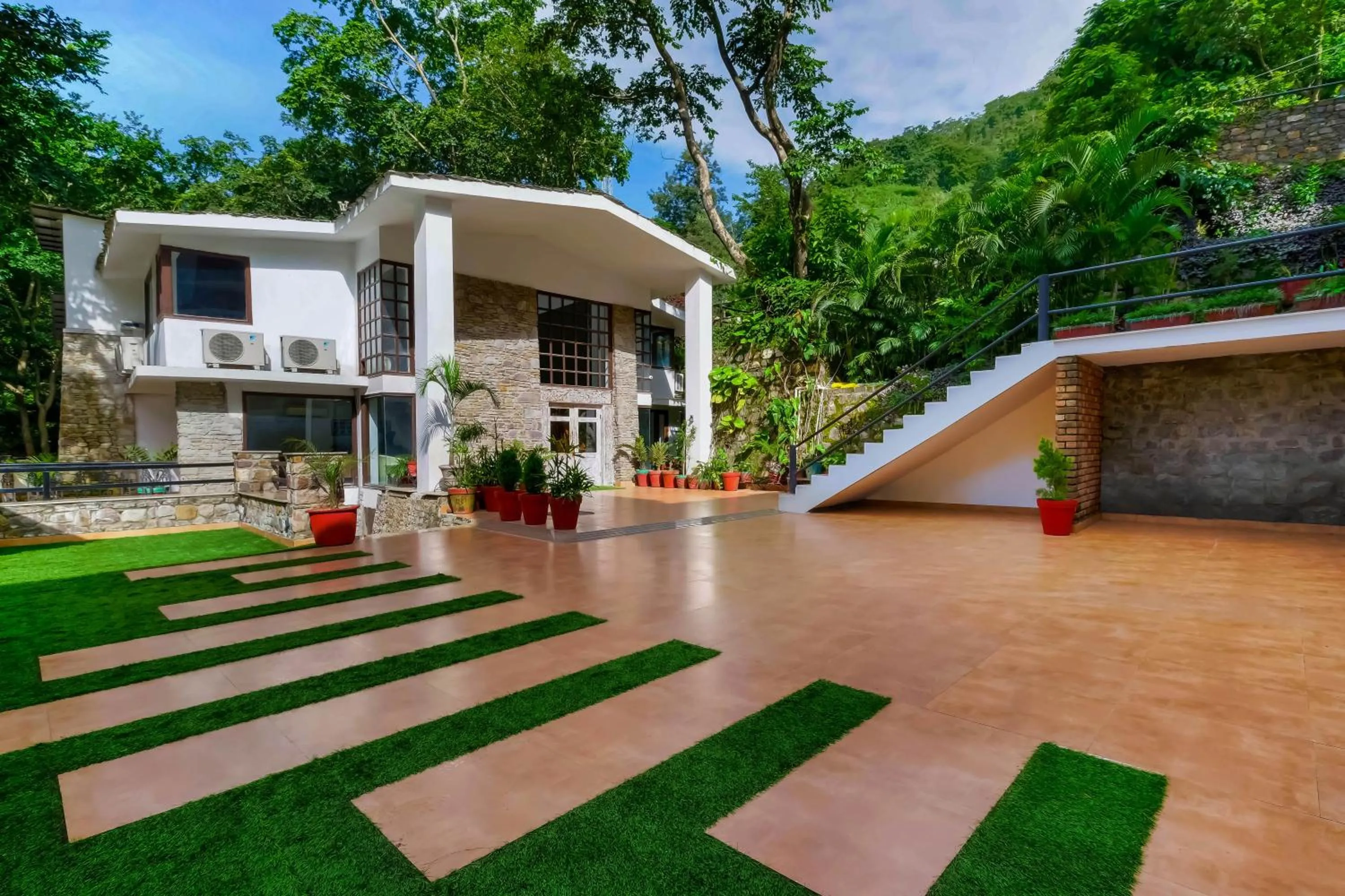 Property building in Summit By The Ganges Beach Resort & Spa