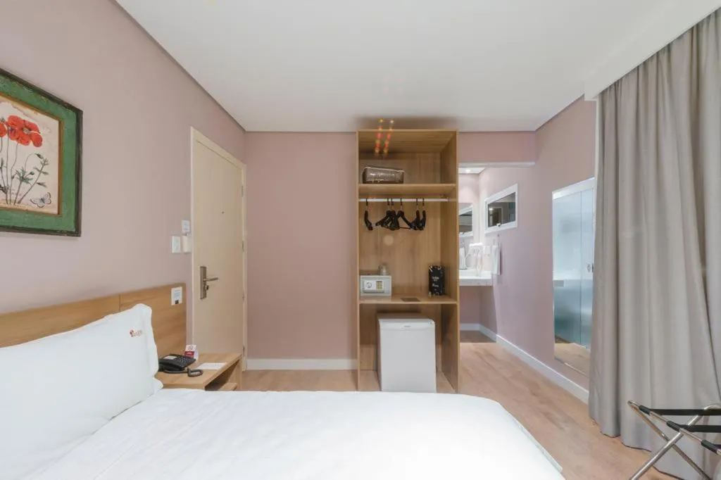 Bed in Araçatuba Plaza Hotel