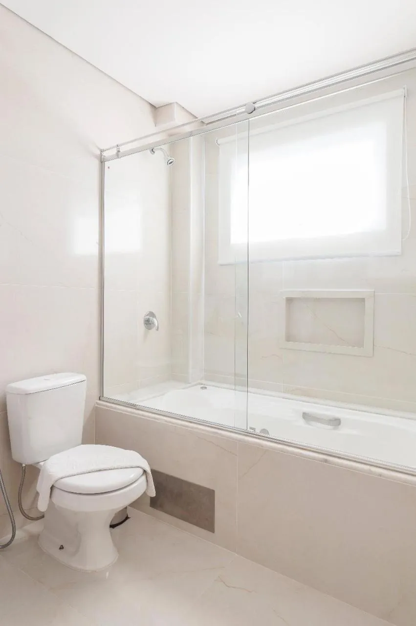 Bath in Araçatuba Plaza Hotel