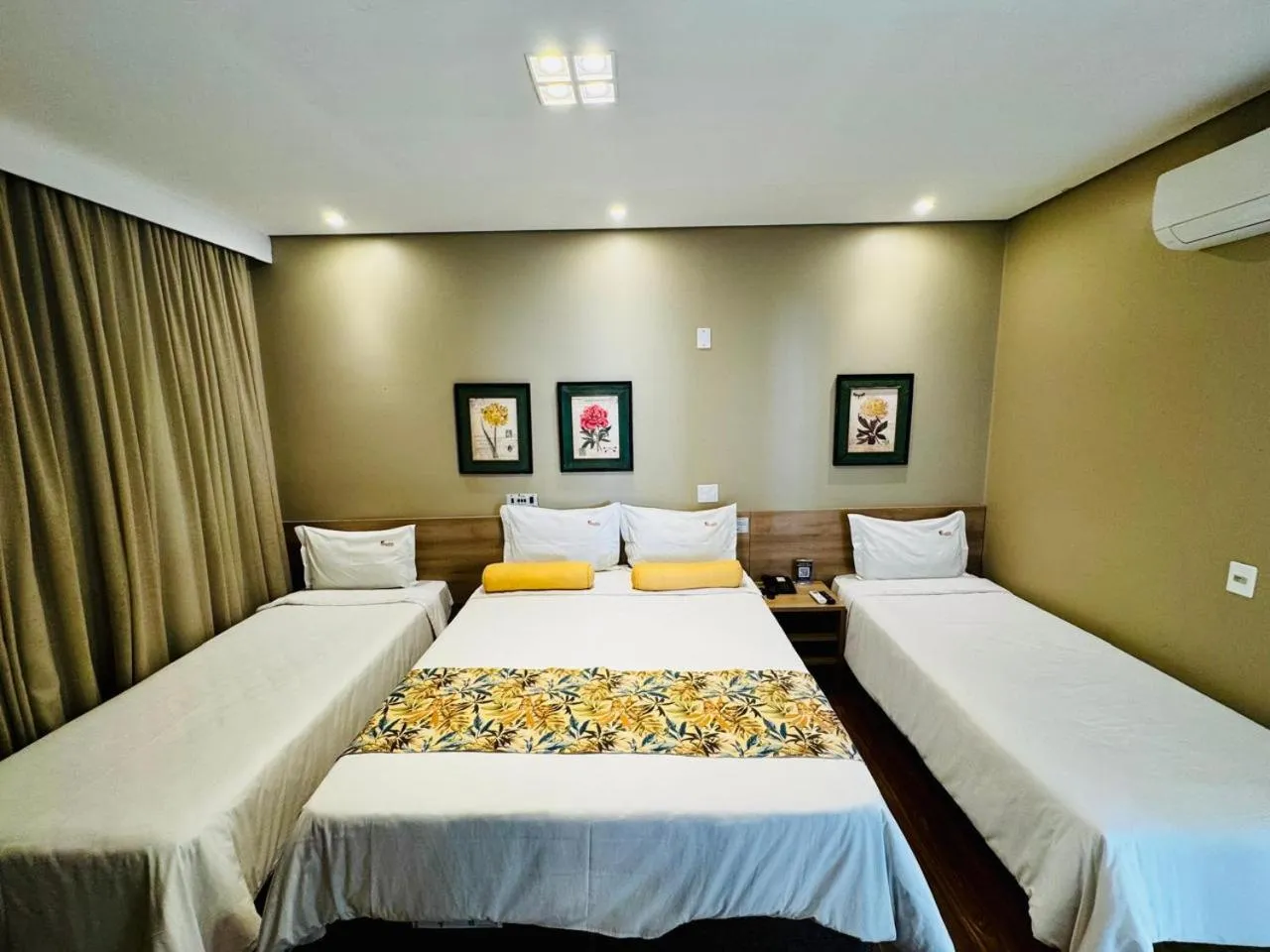 Photo of the whole room, Bed in Araçatuba Plaza Hotel