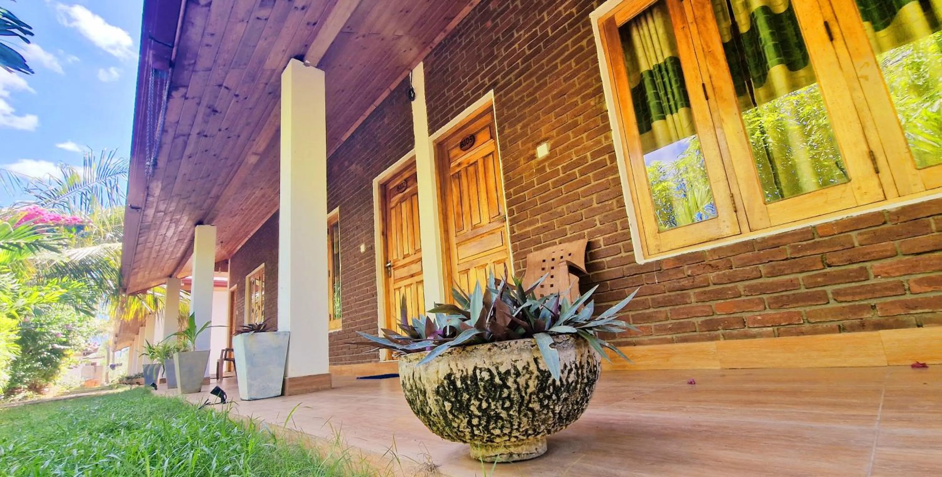 Property building in ITALIAN GUEST