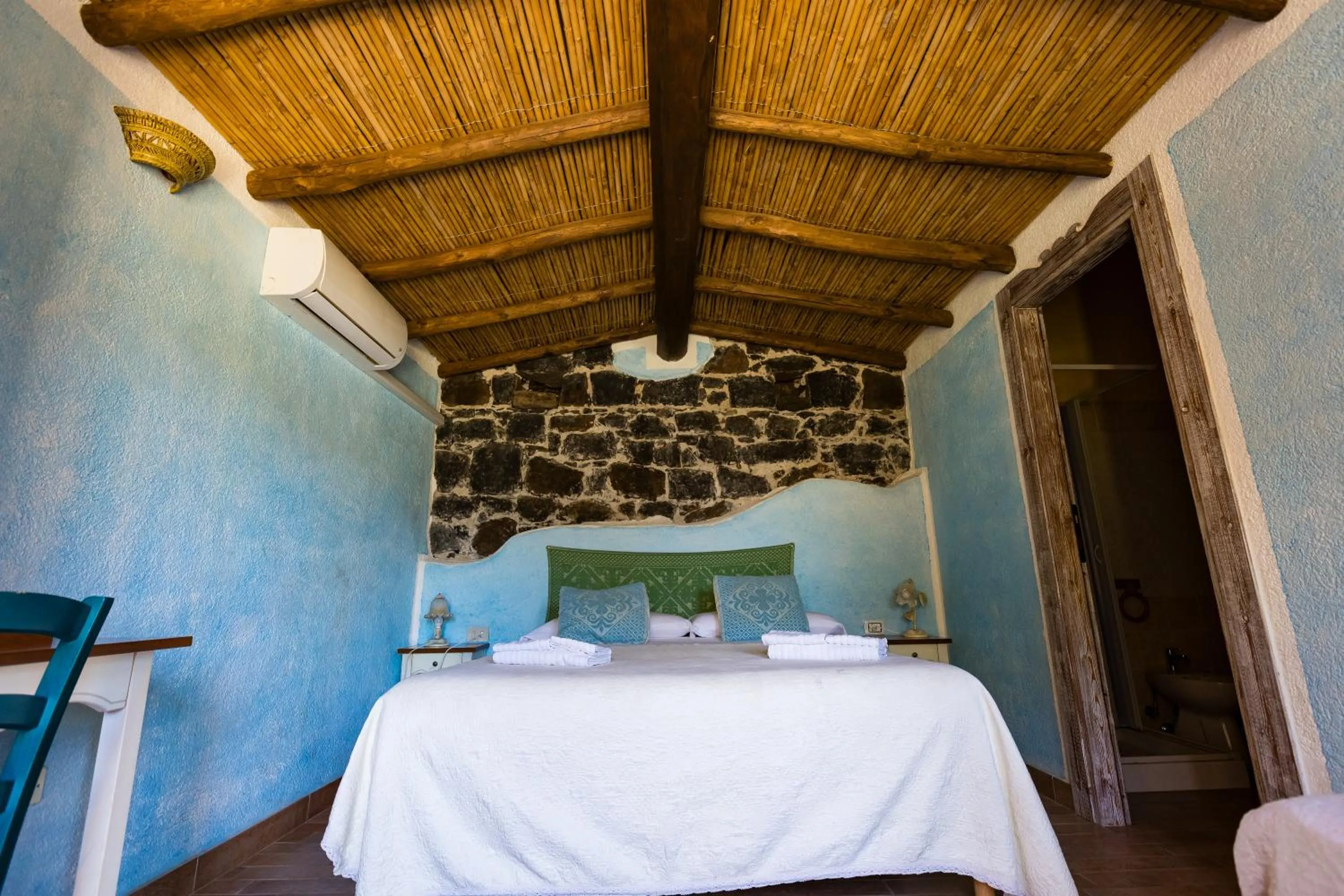 Bed in Ecoparco Neulè