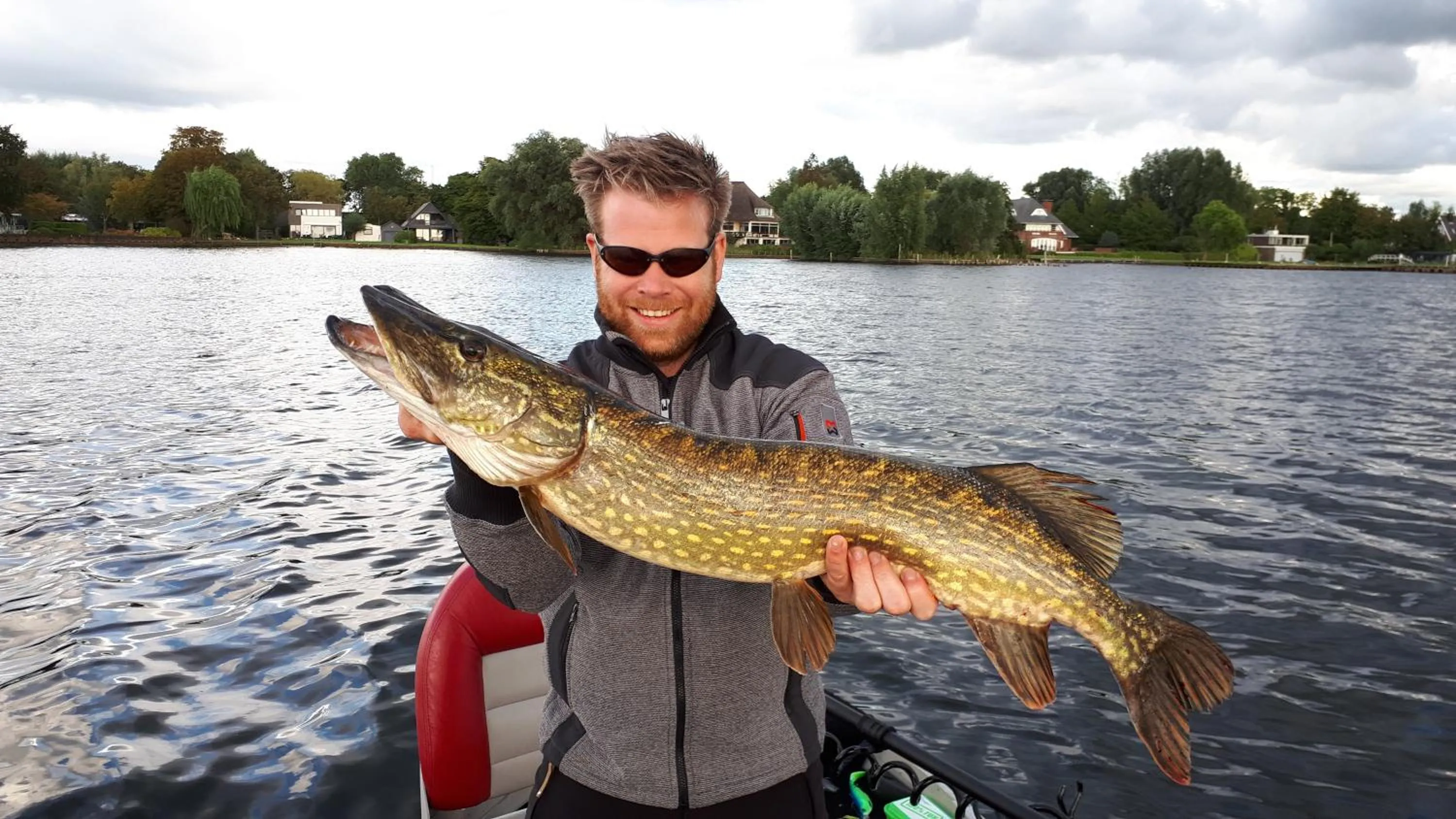 Spring in VISSERSLUST Rooms, Apartments and Houseboats