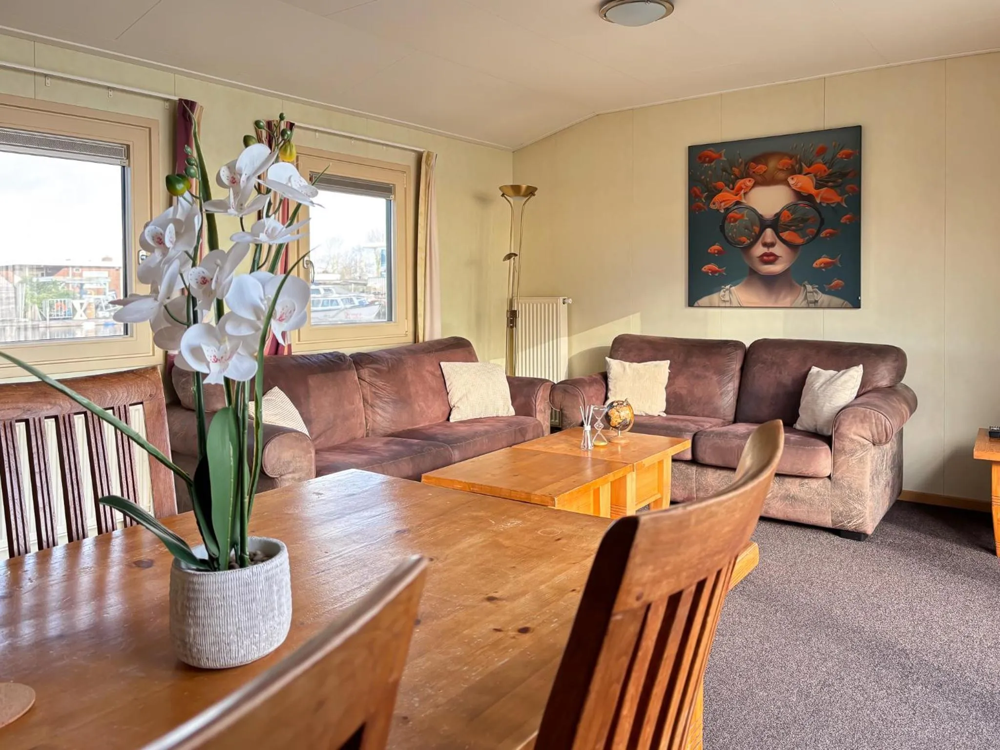 Seating area in VISSERSLUST Rooms, Apartments and Houseboats