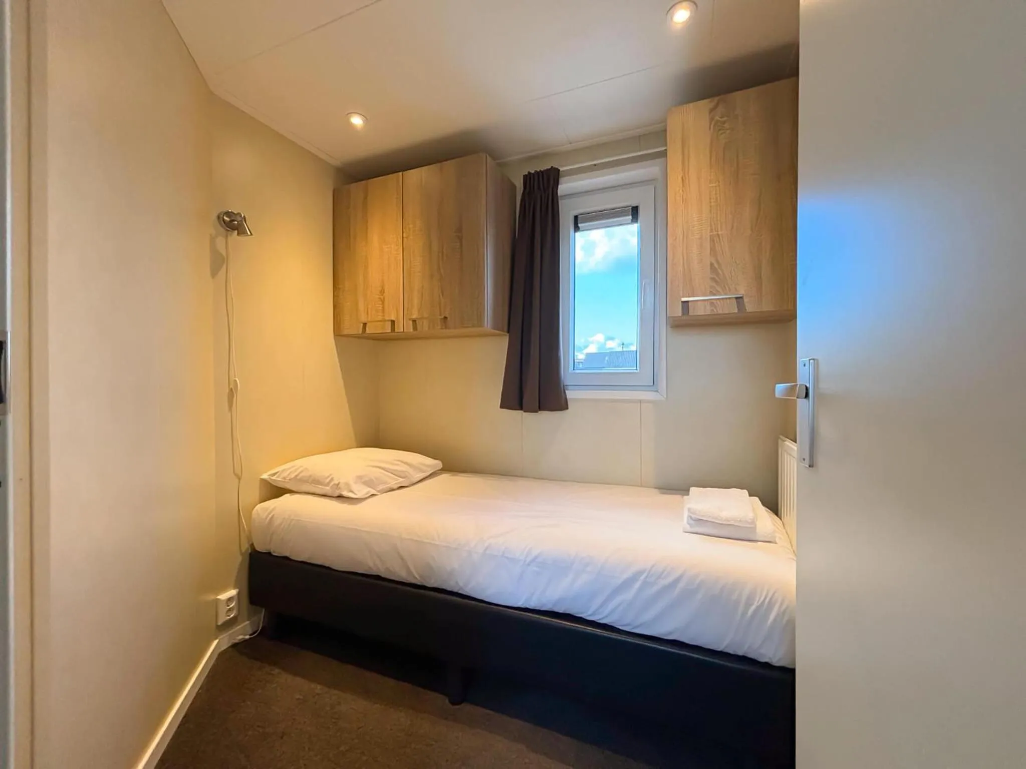 Bed in VISSERSLUST Rooms, Apartments and Houseboats