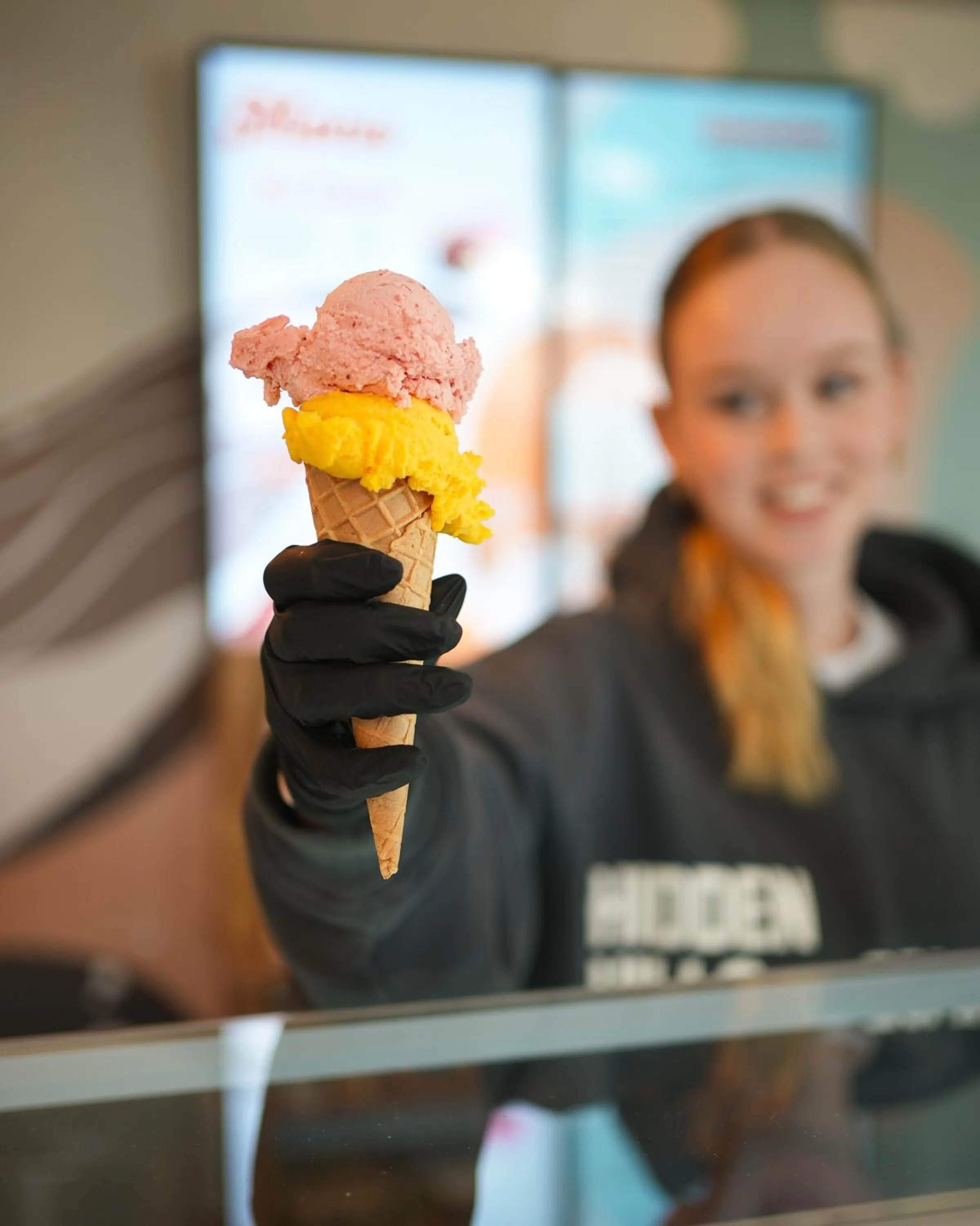 Food and drinks in VISSERSLUST Rooms, Apartments and Houseboats