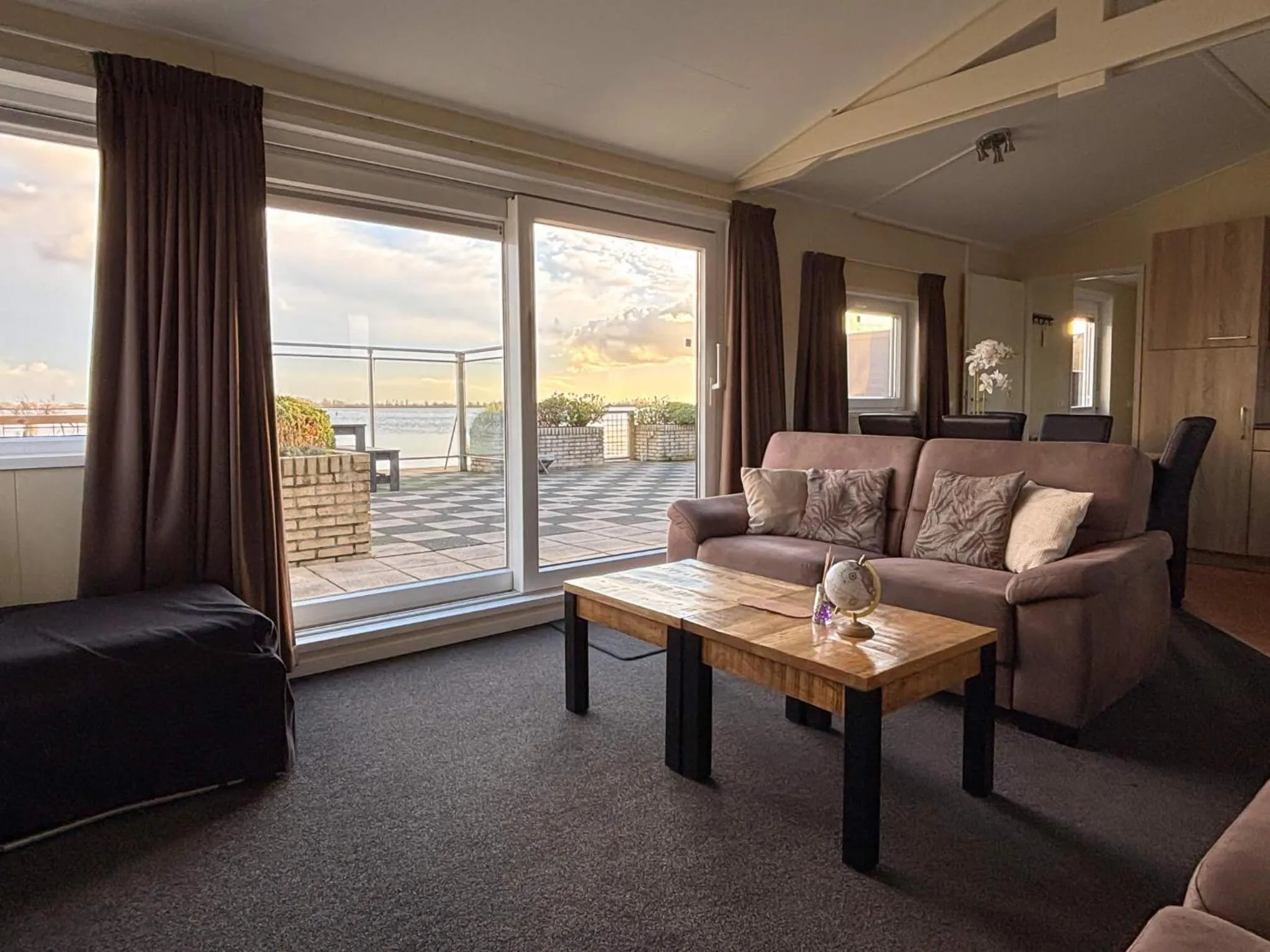 Balcony/Terrace in VISSERSLUST Rooms, Apartments and Houseboats