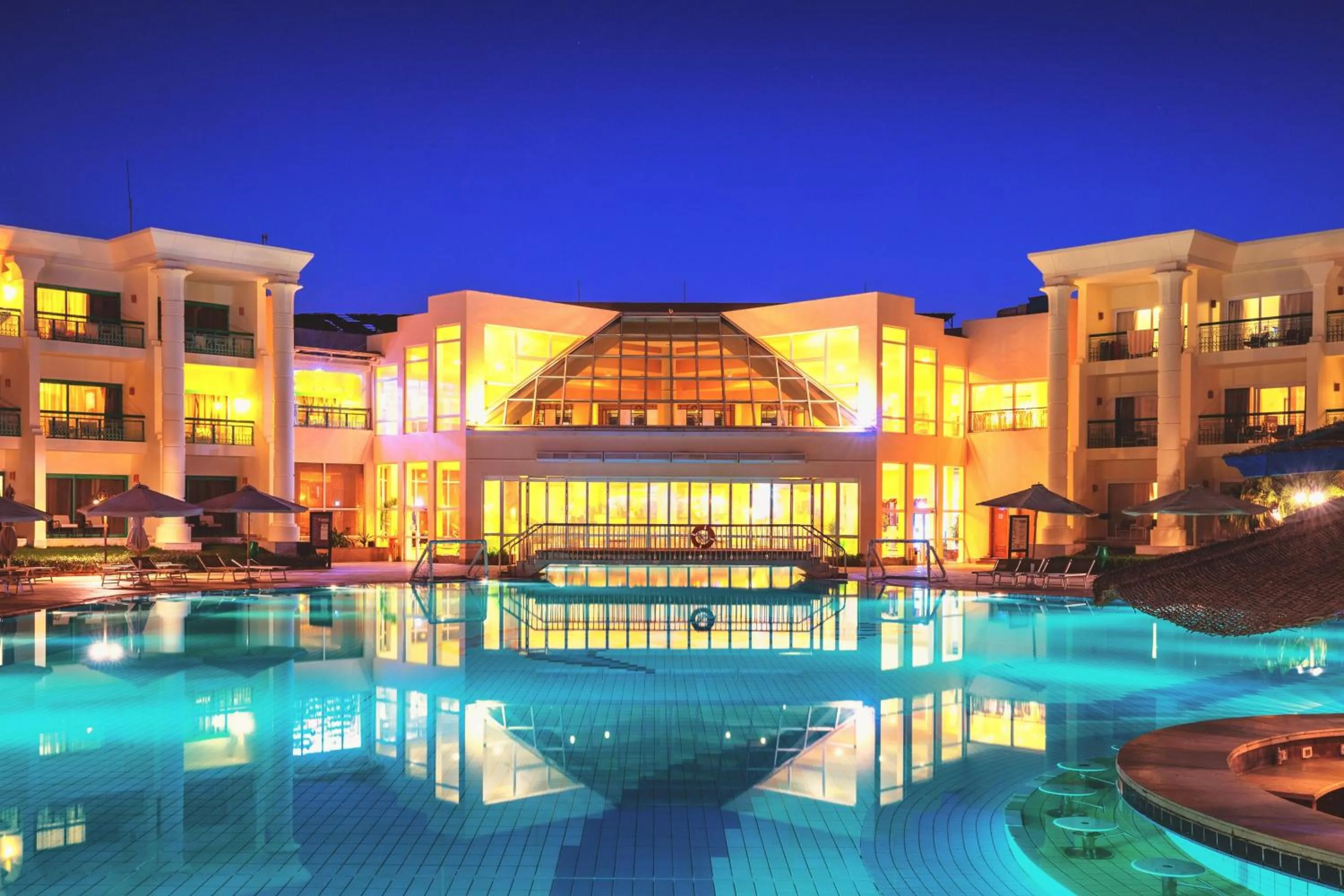 Swimming pool in Swiss Inn Resort Hurghada