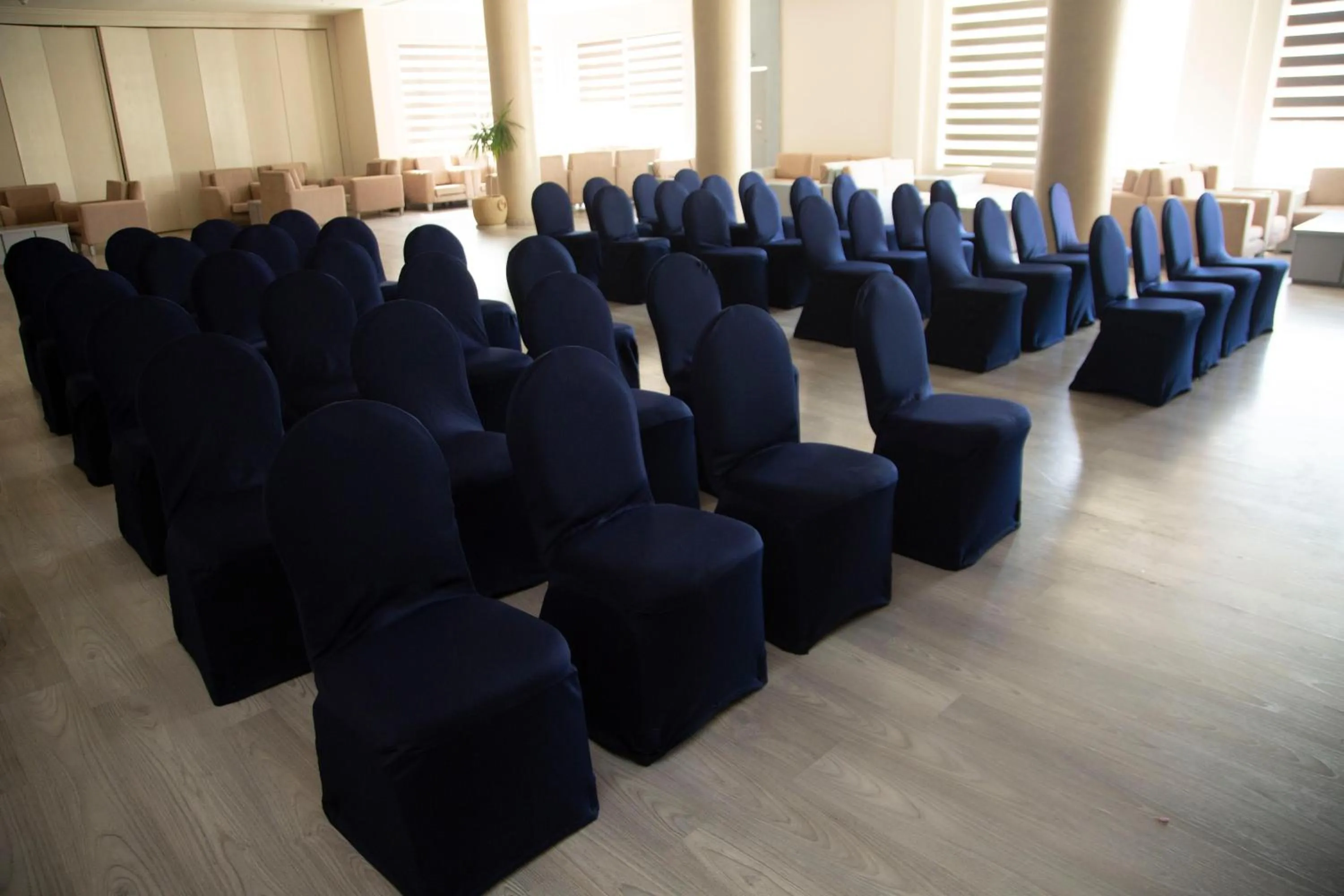 Meeting/conference room in Swiss Inn Resort Hurghada