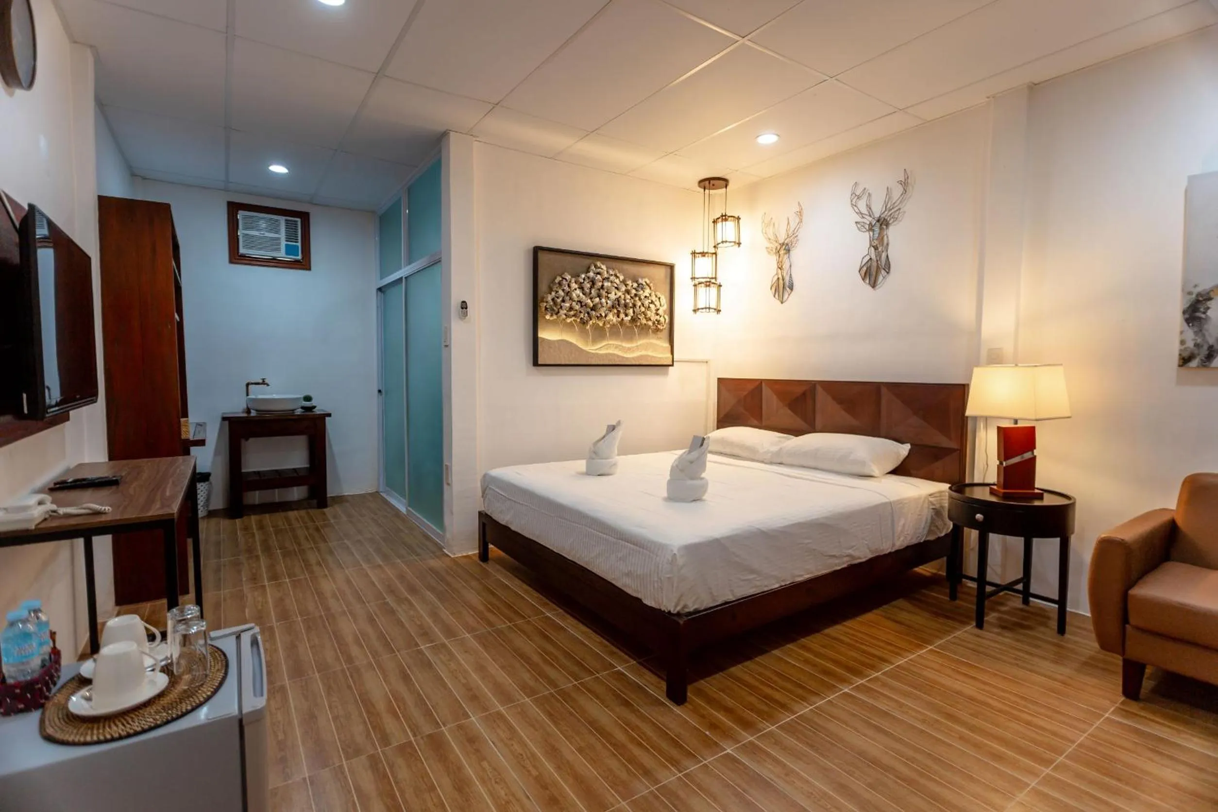 Bed in MADISON GARDEN AND RESIDENCES