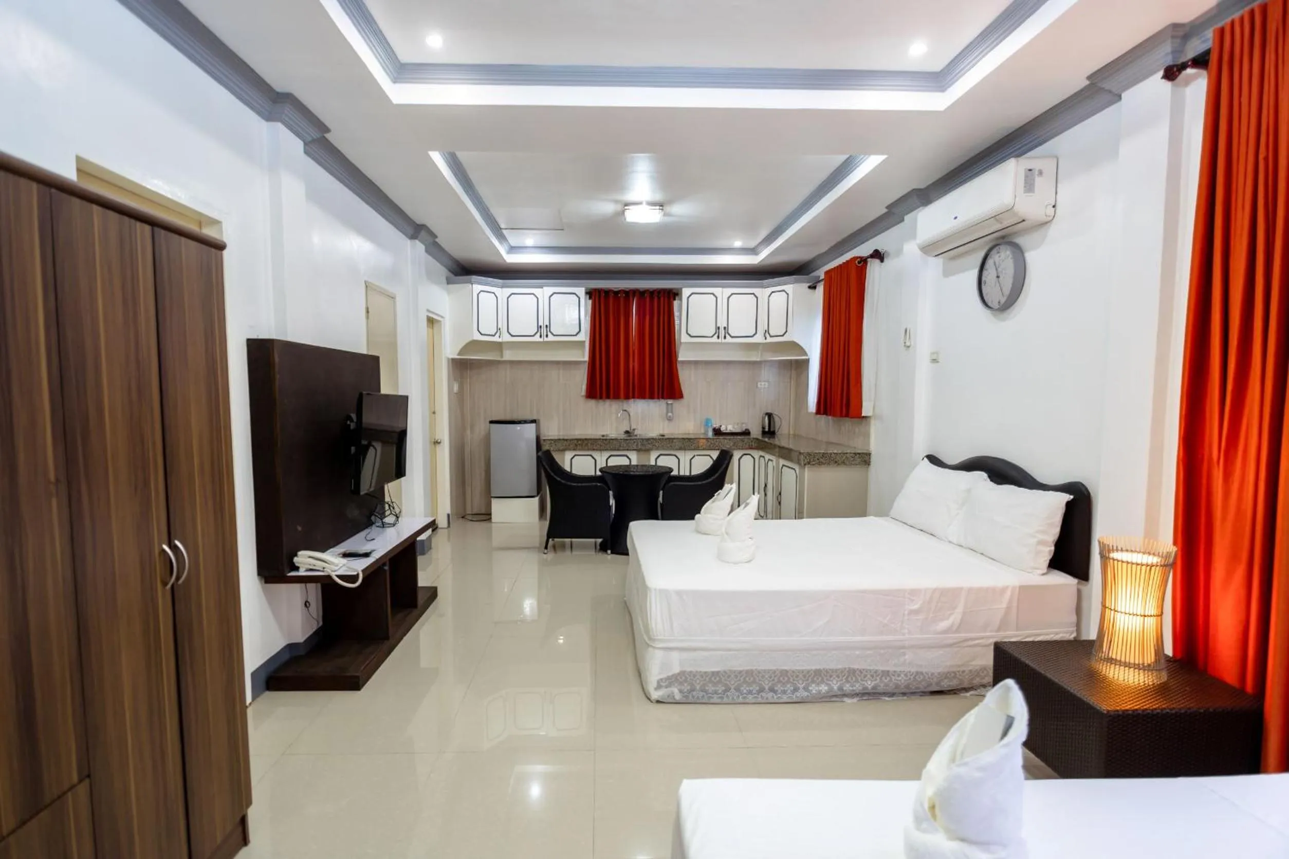 Bedroom, Bed in MADISON GARDEN AND RESIDENCES