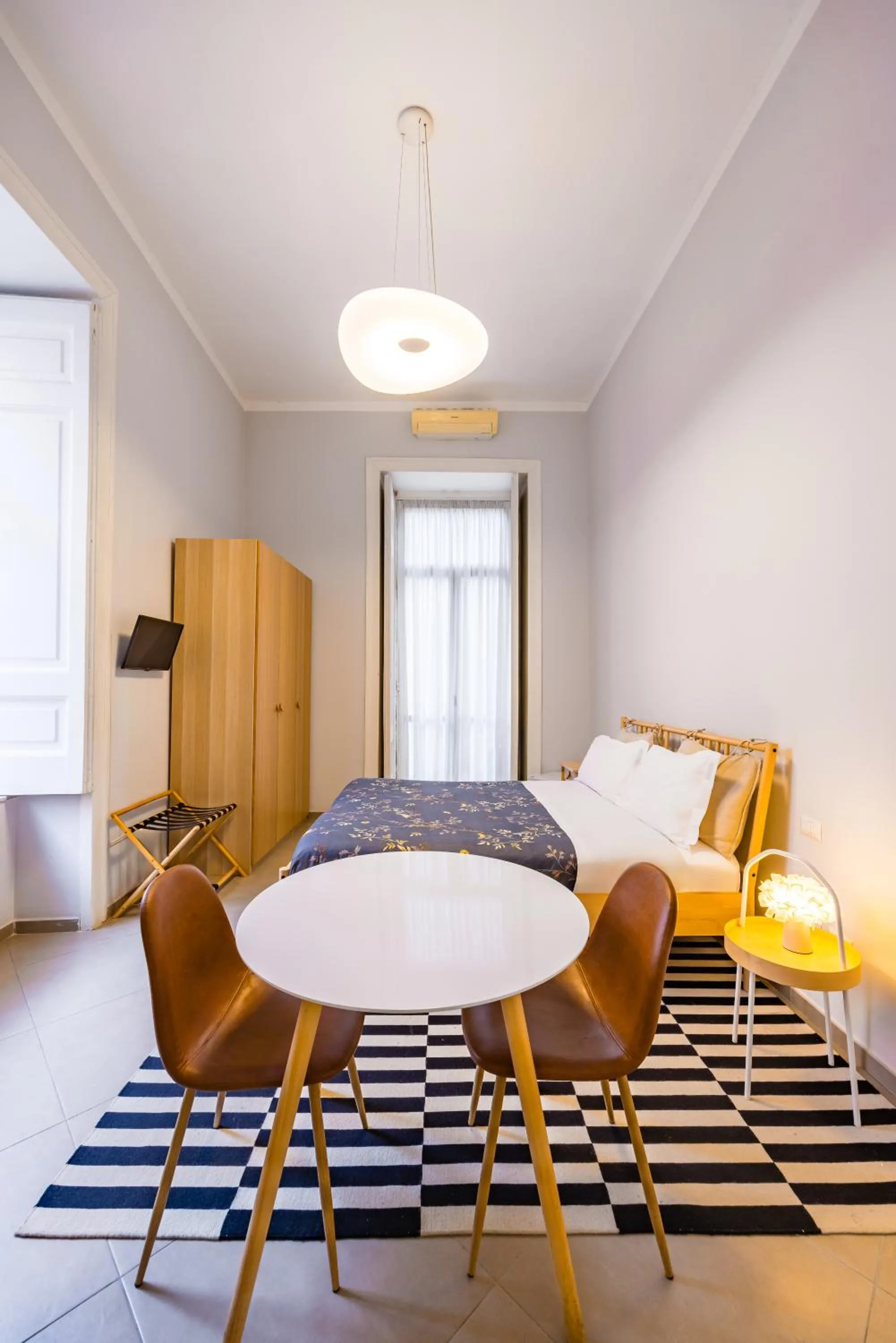 Other, Bed in Piano Nobile by Napoliapartments