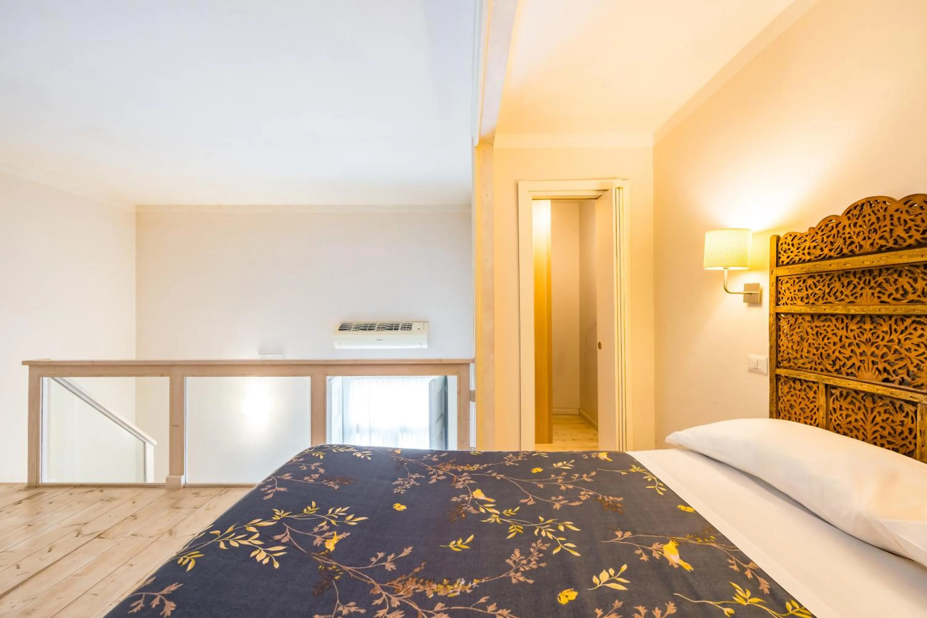 Other, Bed in Piano Nobile by Napoliapartments