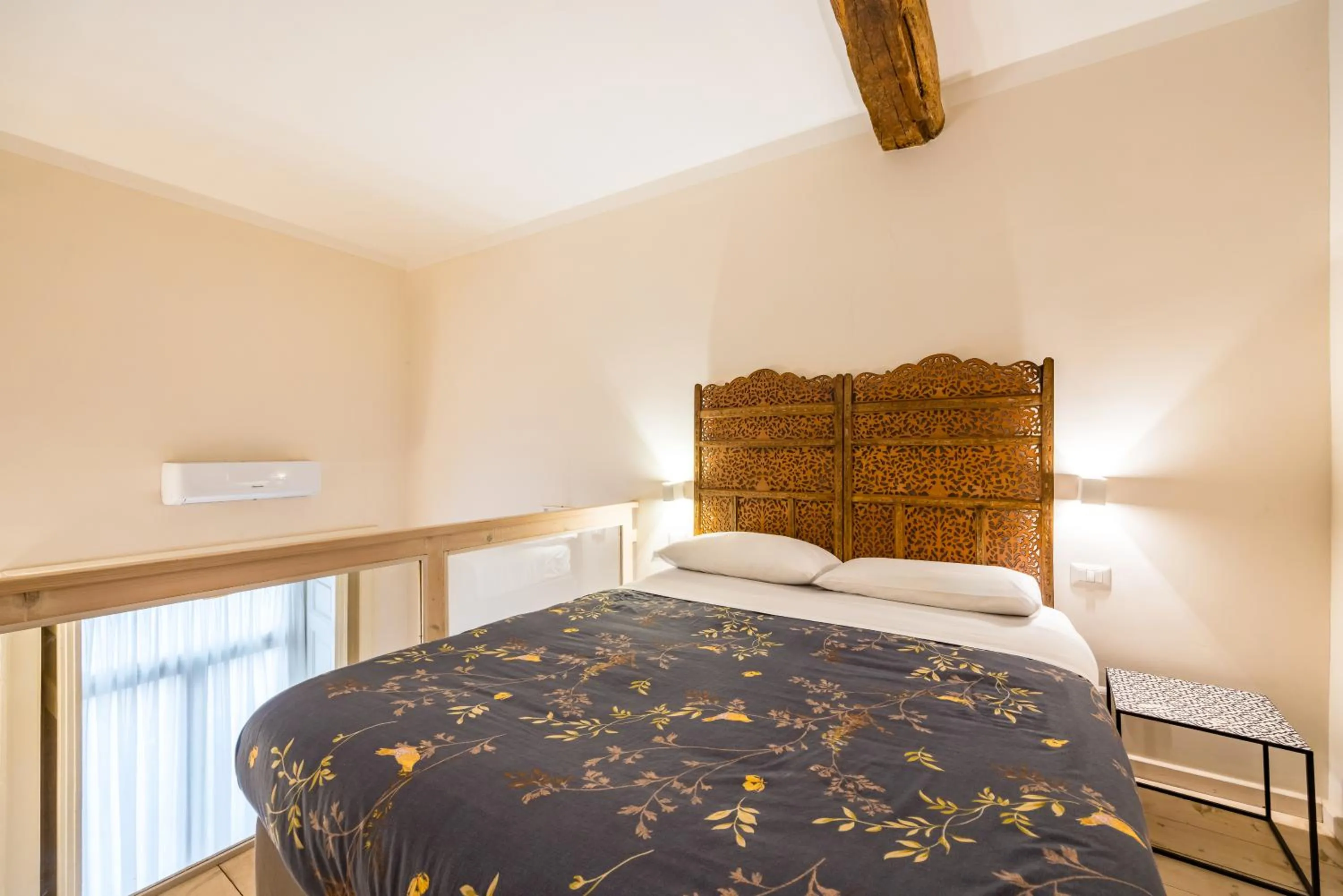 Other, Bed in Piano Nobile by Napoliapartments