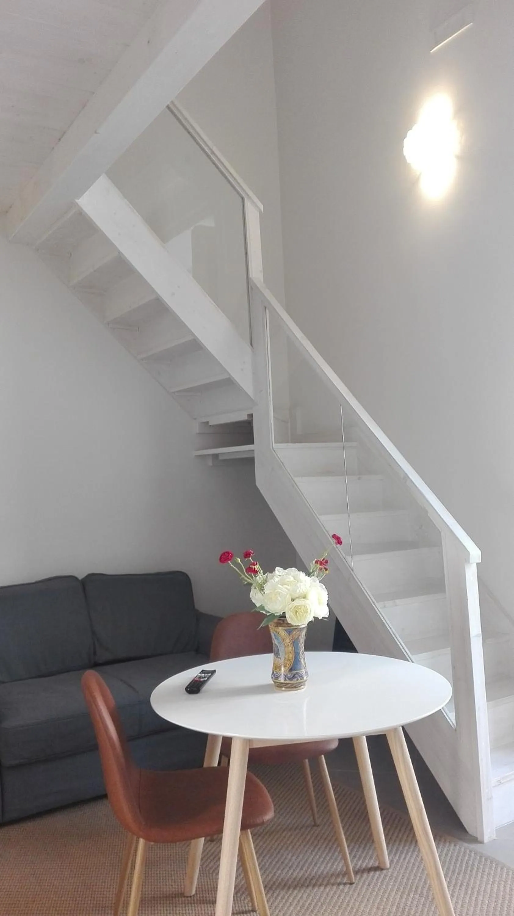 Living room in Piano Nobile by Napoliapartments