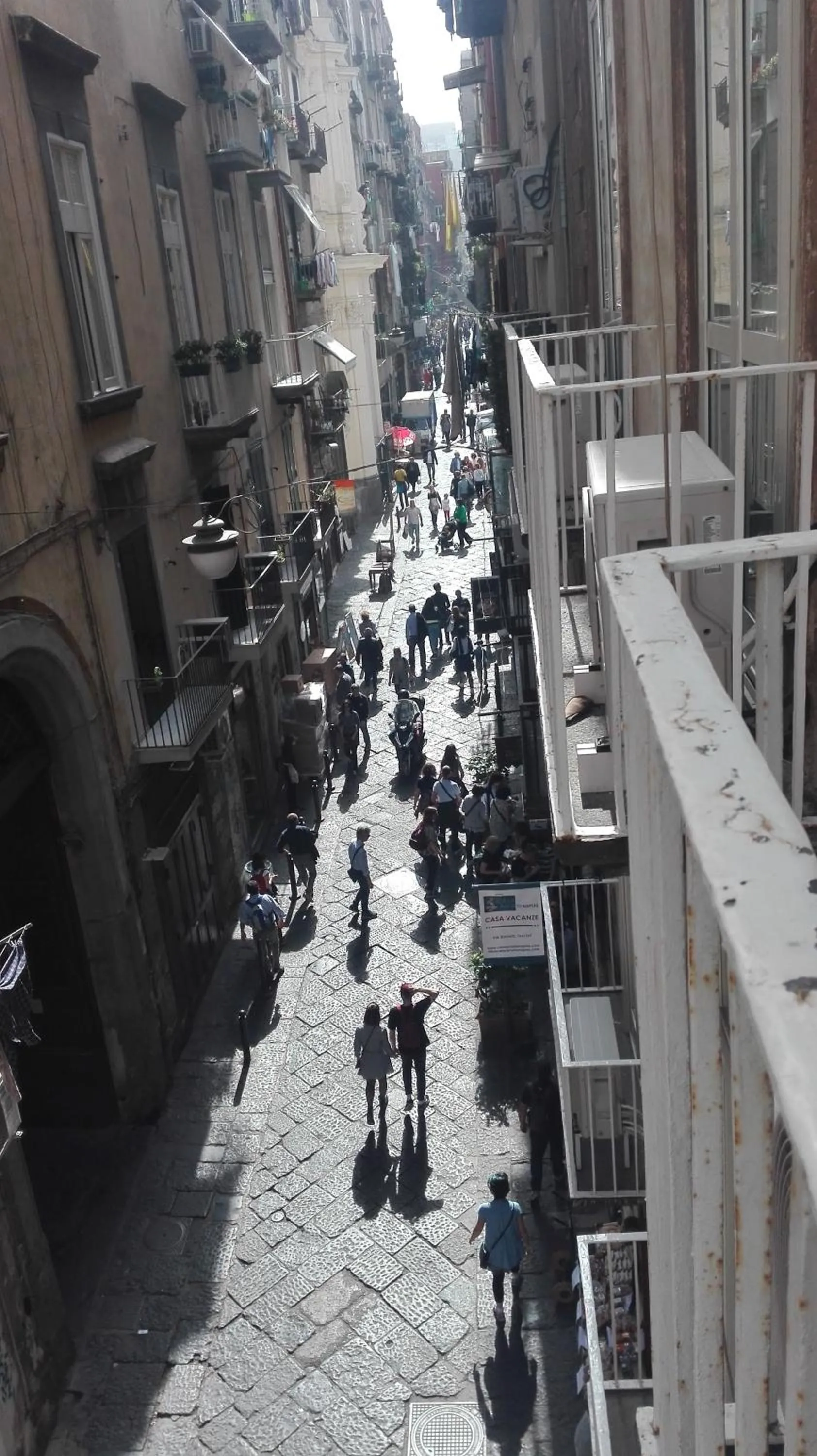 Neighbourhood in Piano Nobile by Napoliapartments