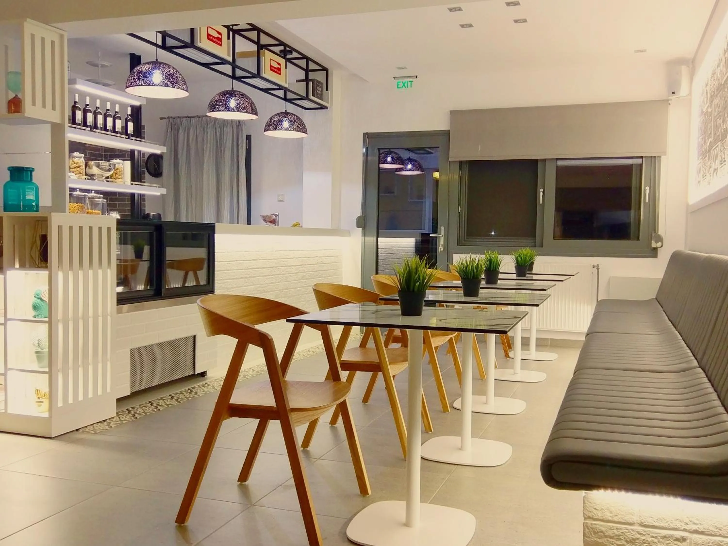 Restaurant/places to eat in Galaxy City Hotel