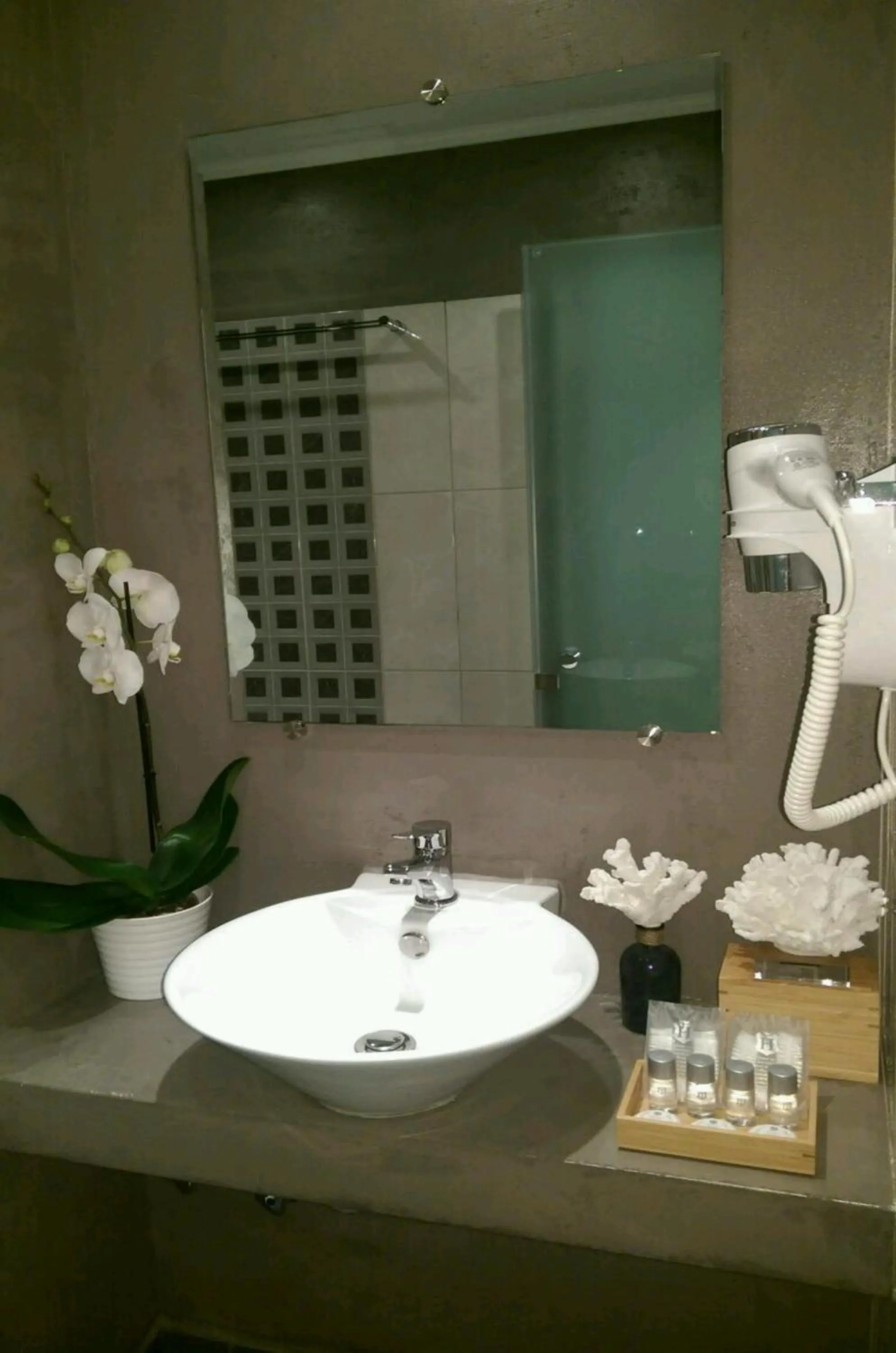 Bathroom in Galaxy City Hotel