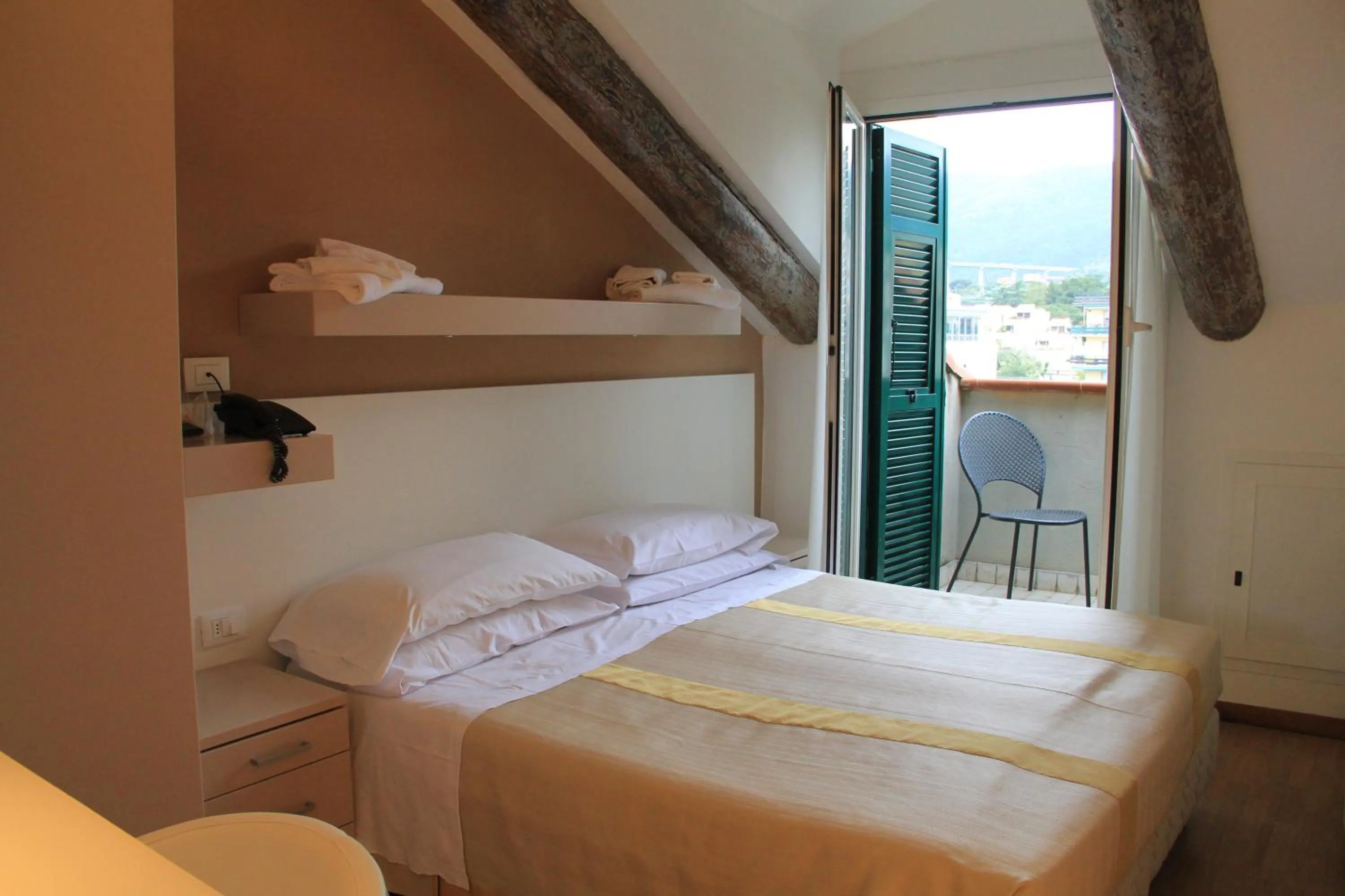 Bedroom, Bed in Hotel Melograno