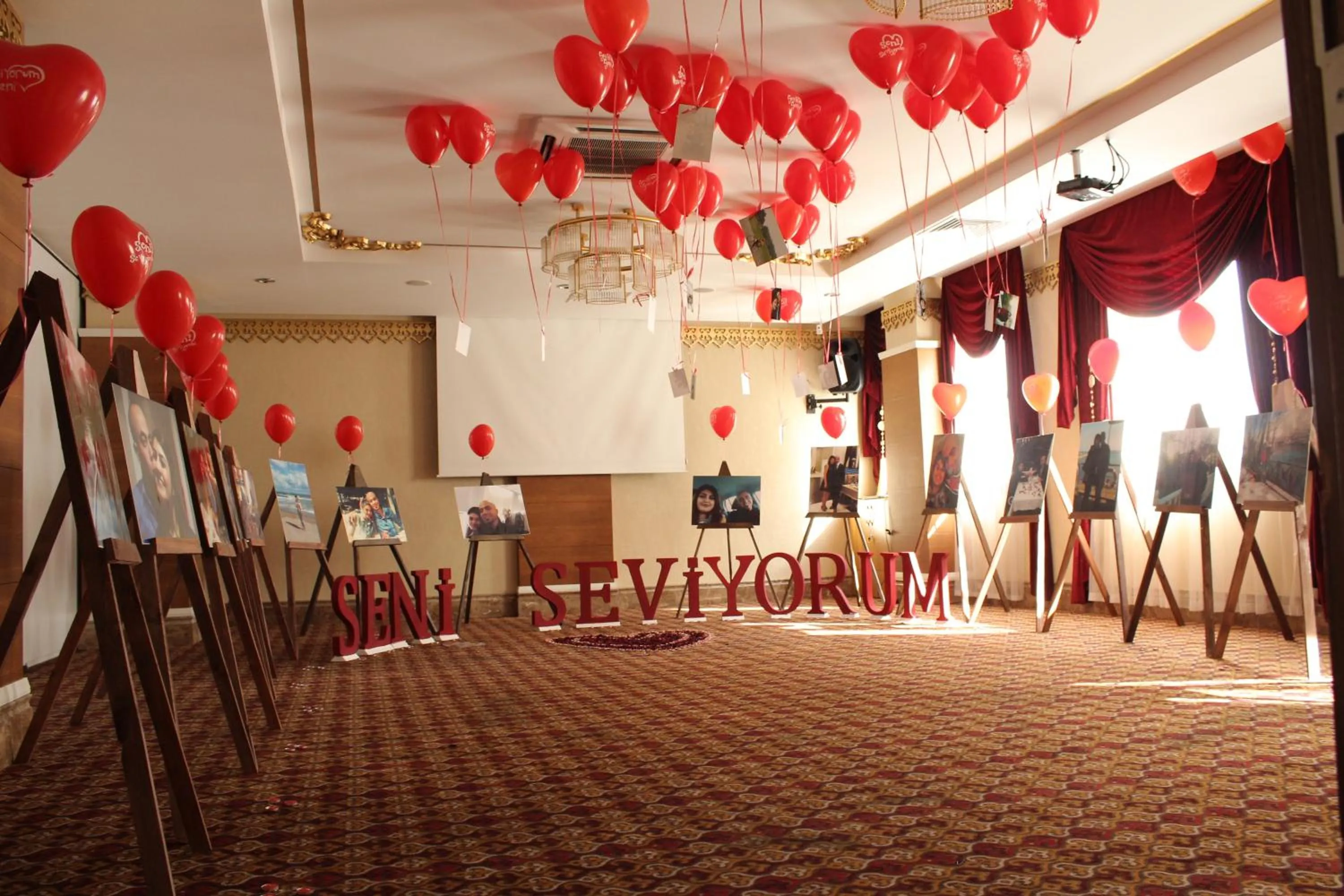 Evening entertainment in Sivas Revag Otel