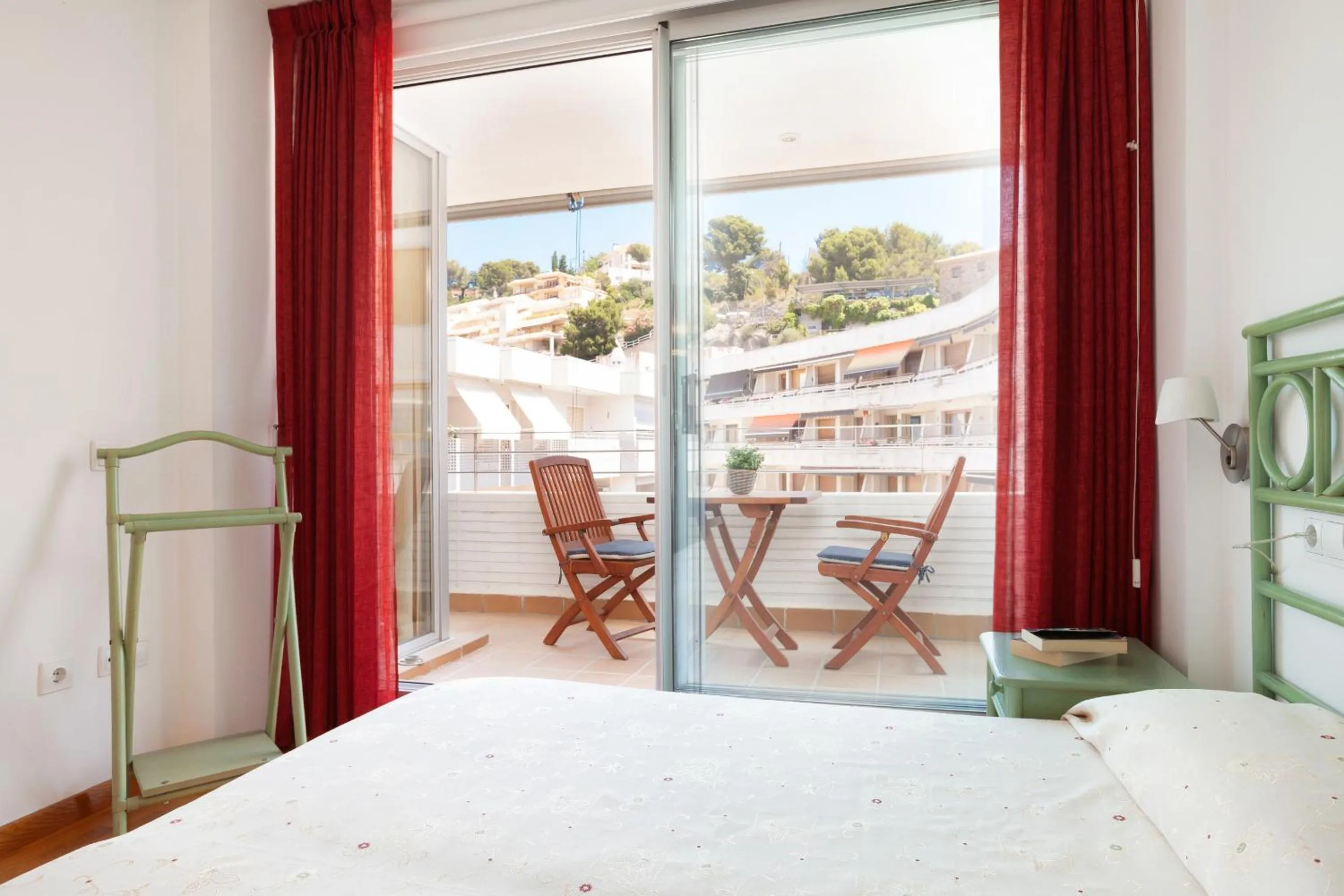 Balcony/Terrace, Bed in Lets Holidays Excellent apartment next beach 6