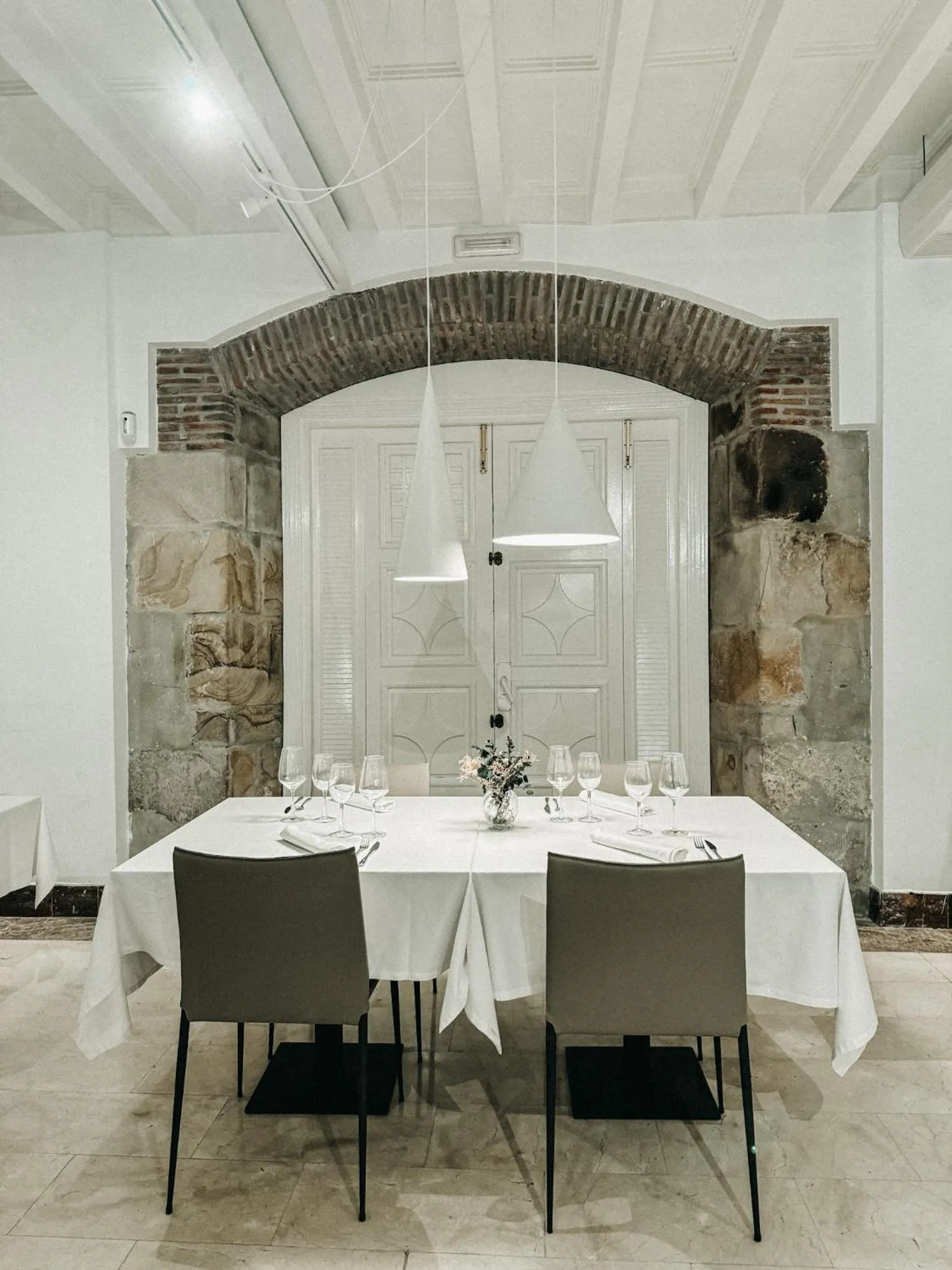 Restaurant/places to eat in EtxeAundi Hotel Boutique