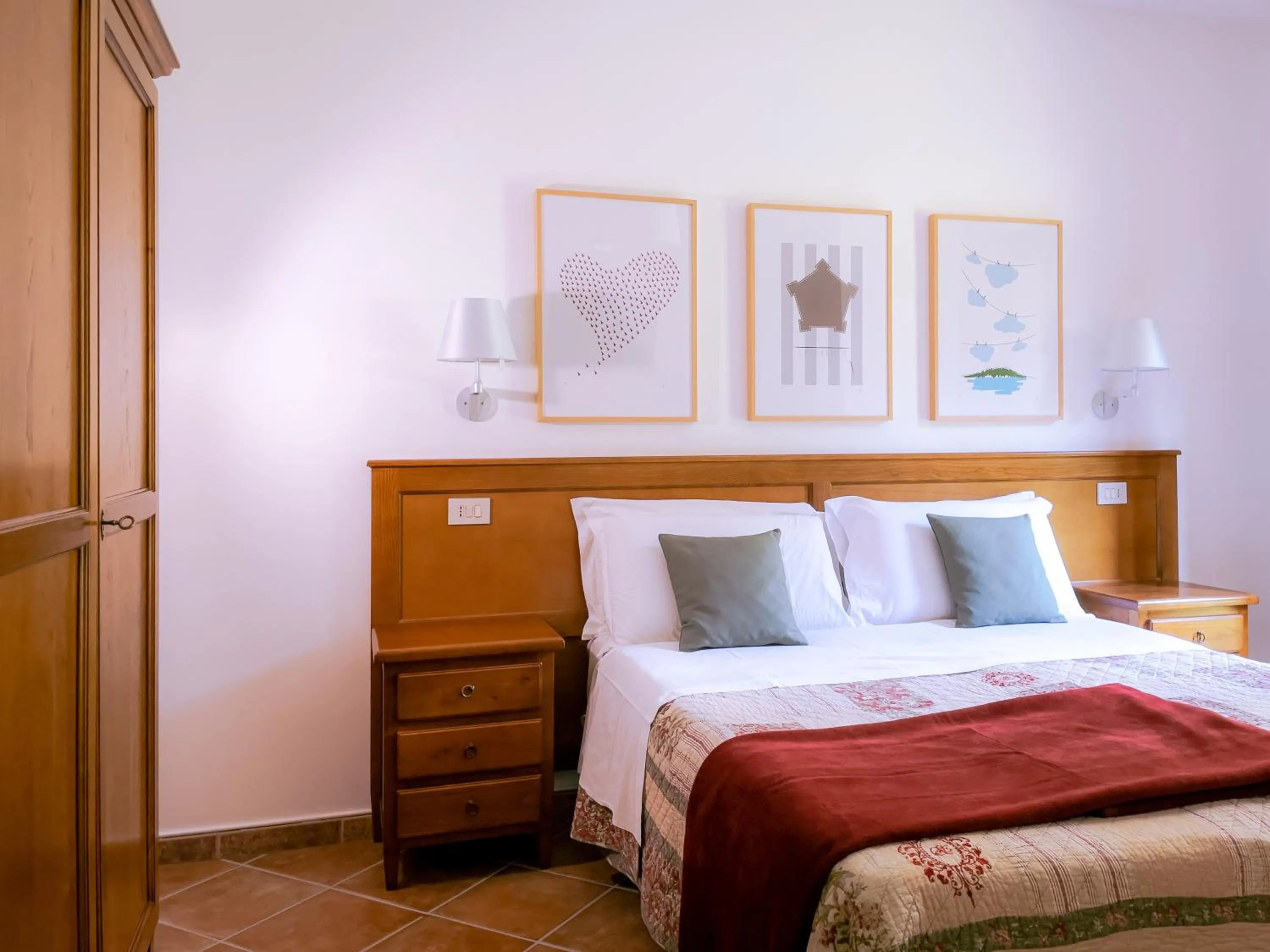 Family Room (2 Adults + 2 Children) in Agriturismo La Valle Di Vico
