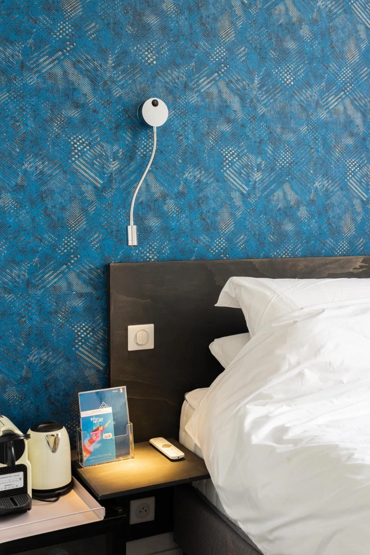 Bed in Hôtel Une Chambre en Ville