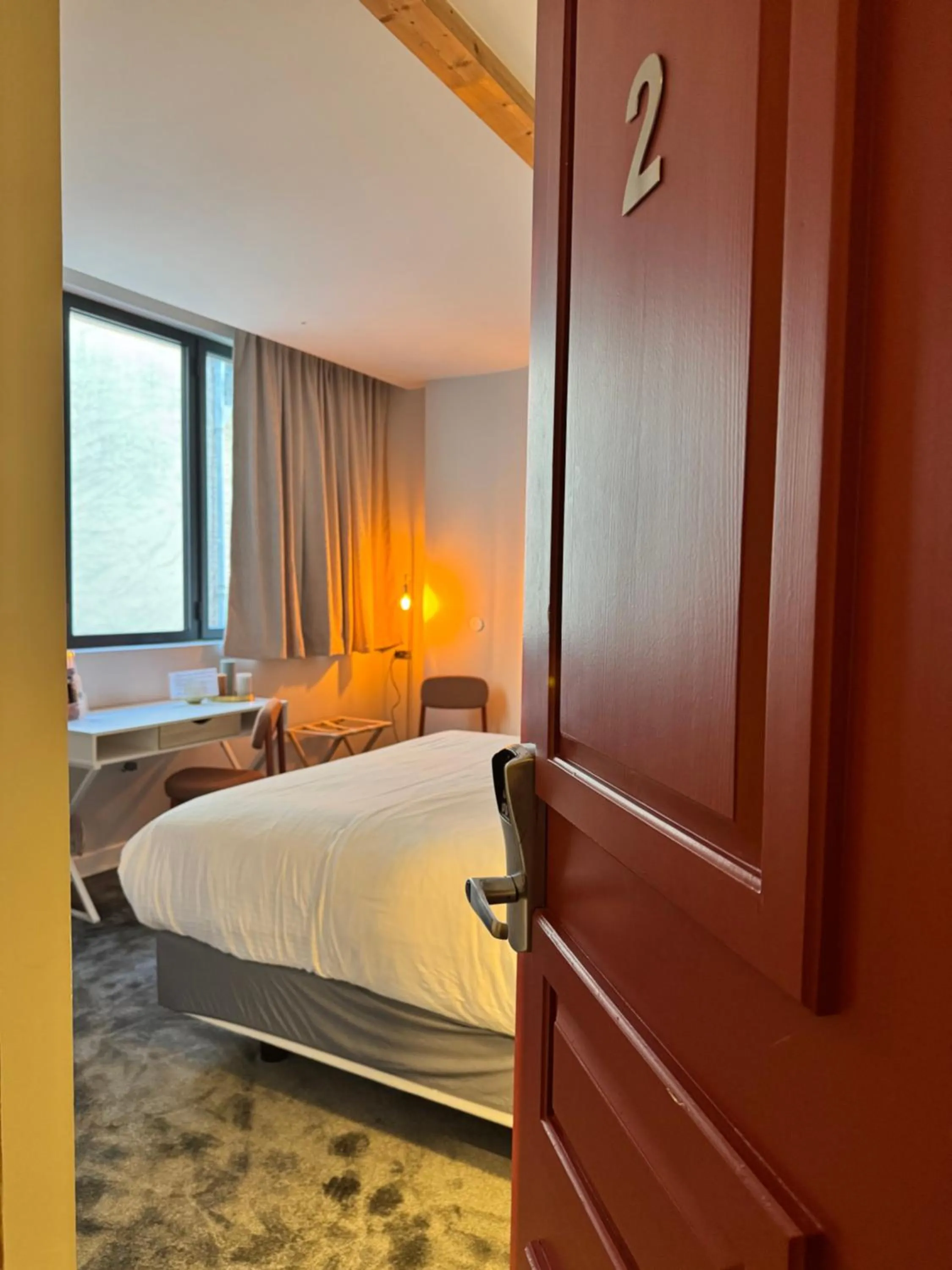 Bed in Hôtel Une Chambre en Ville