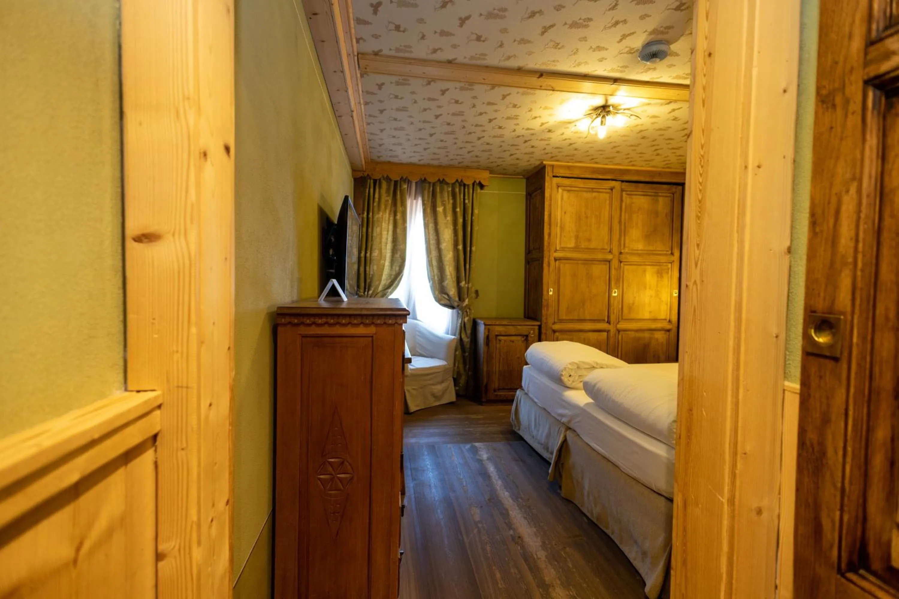 Bedroom, Bed in Hotel Bucaneve